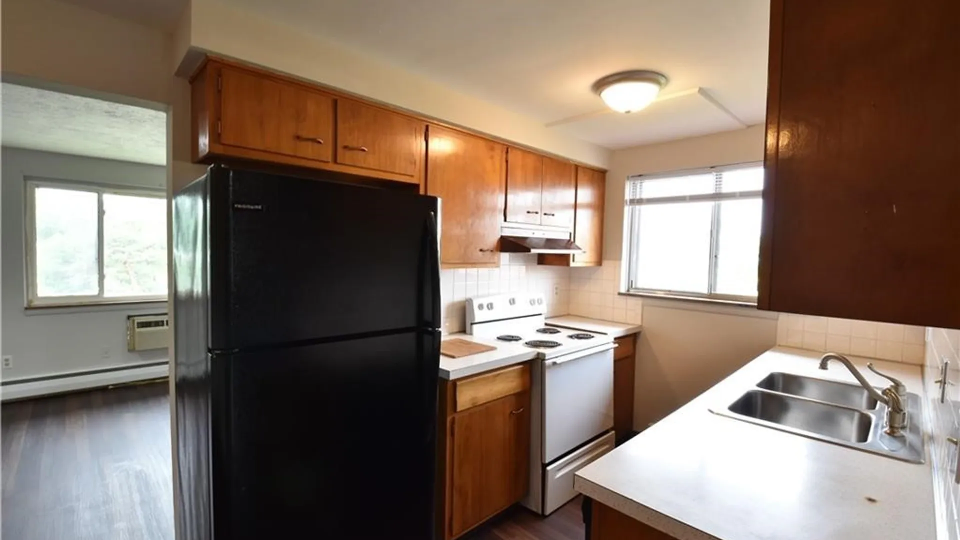 Property at 28 Mallory Road, Tonawanda, NY 14150 6