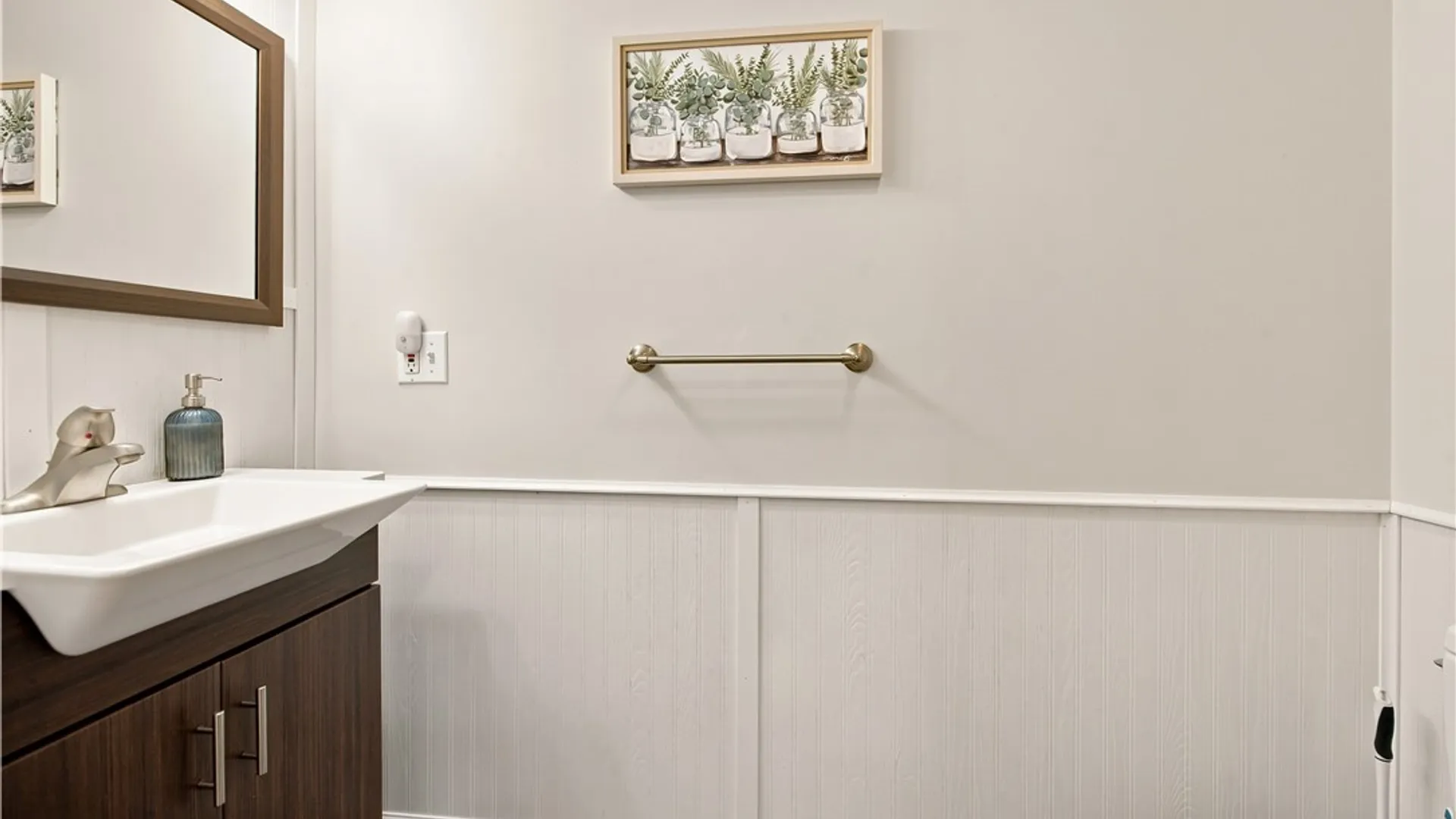Property at 84 Orchard Hills Drive, Parma, NY 14559 29
