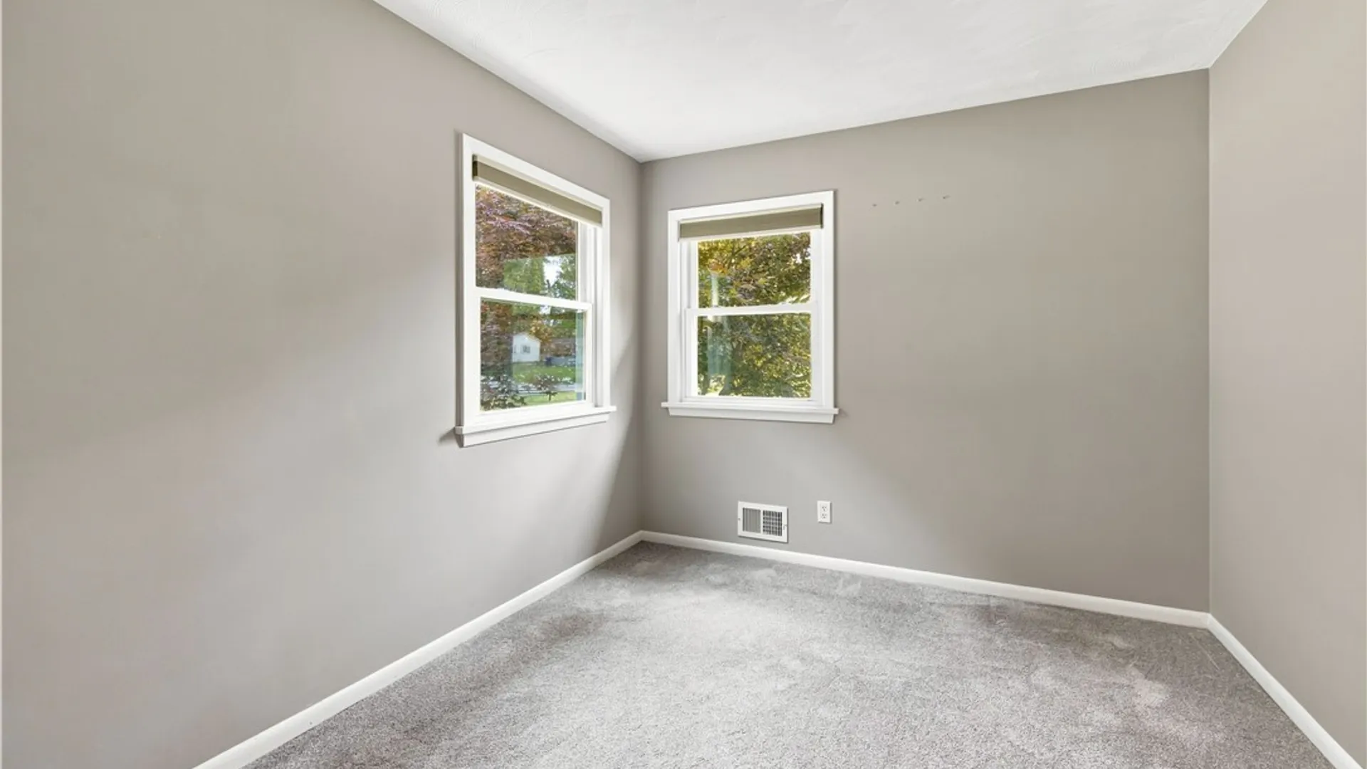 Property at 84 Orchard Hills Drive, Parma, NY 14559 16