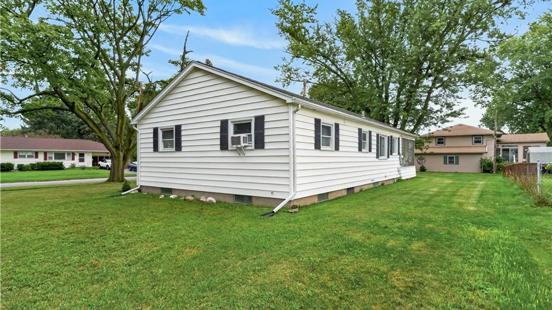 Property at 337 Dorsey Road, Greece, NY 14616 4