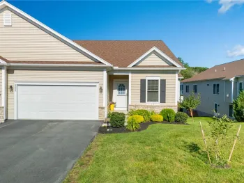 Property at 511 Audubon Trl, Irondequoit, NY 14622