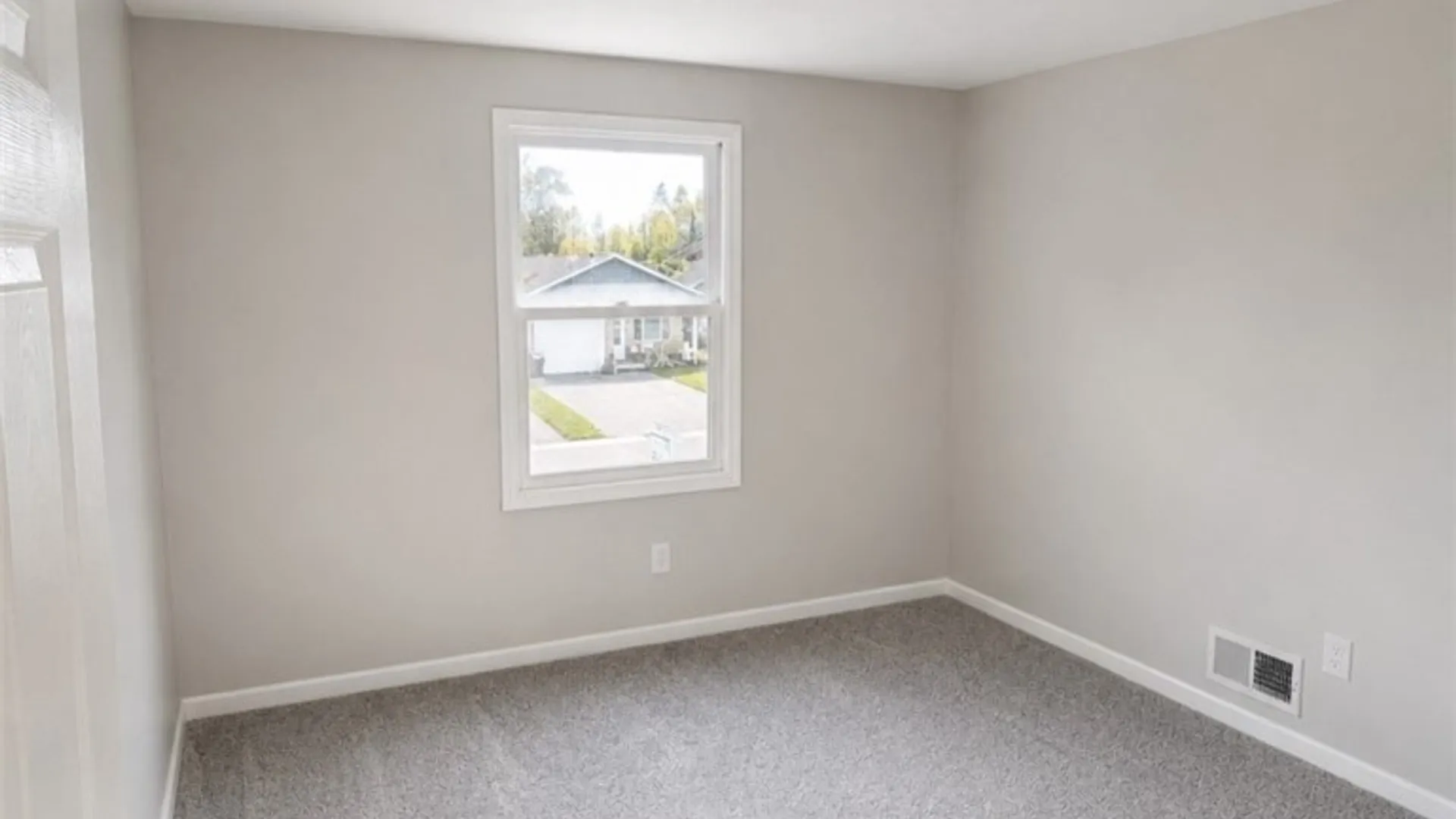 Property at 20 Madison Terrace, Irondequoit, NY 14617 27