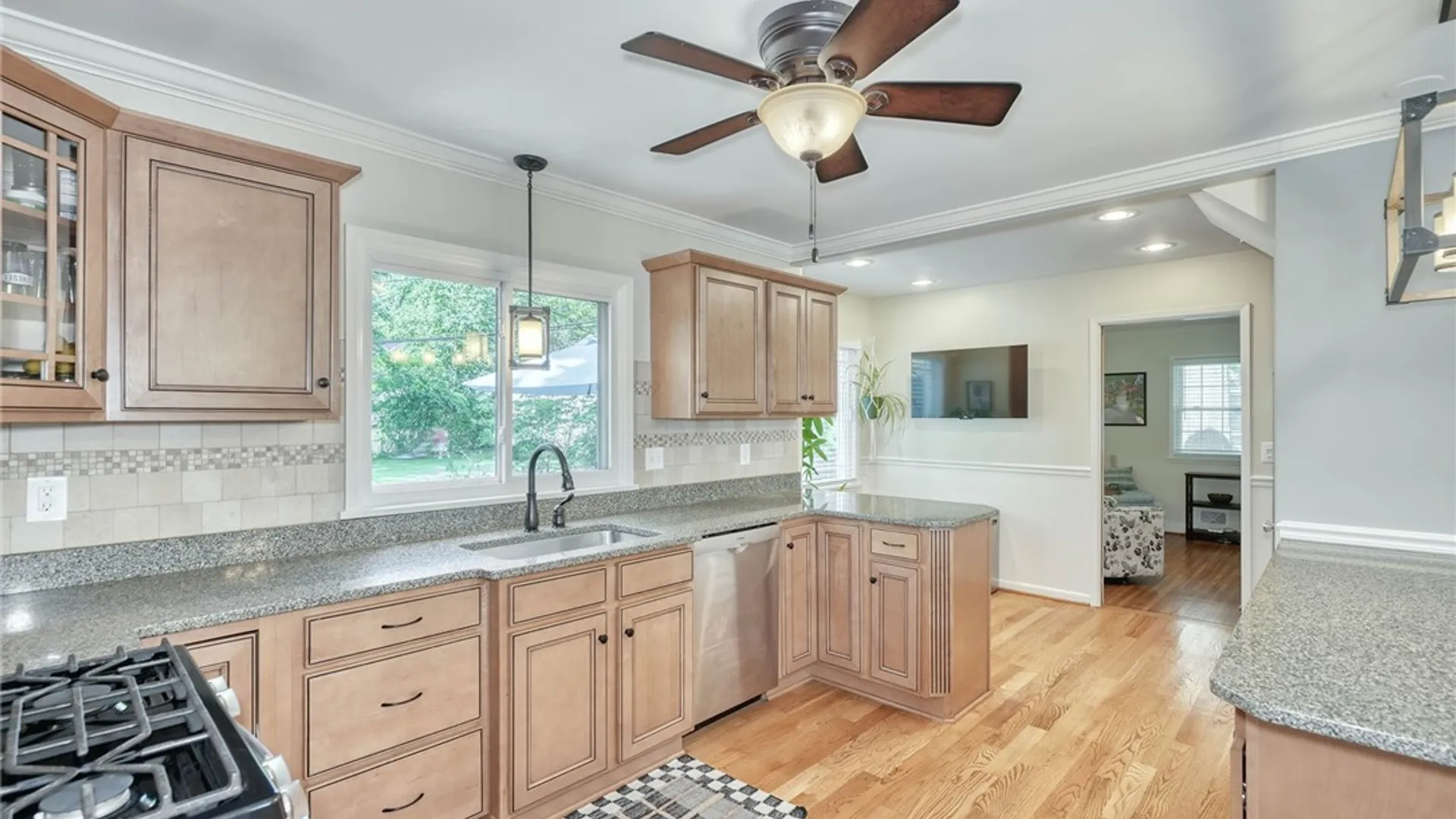 Property at 25 Lake Lea Road, Irondequoit, NY 14617 3