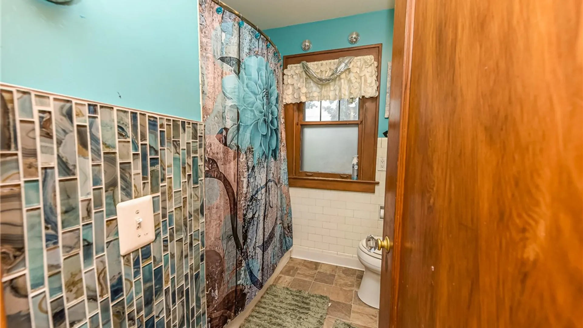 Property at 152 Empire Boulevard, Irondequoit, NY 14609 25