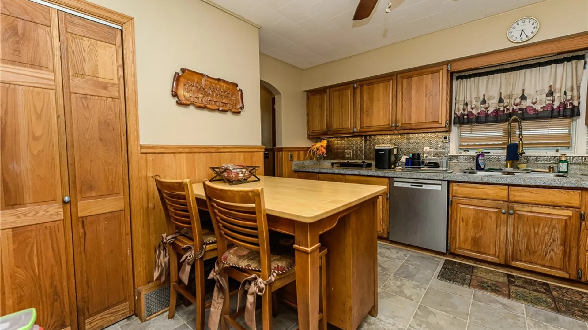 Property at 152 Empire Boulevard, Irondequoit, NY 14609 9