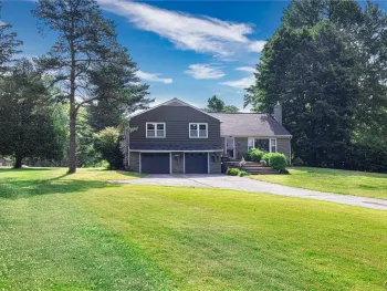 Property at 105 E Lake Street, Skaneateles, NY 13152