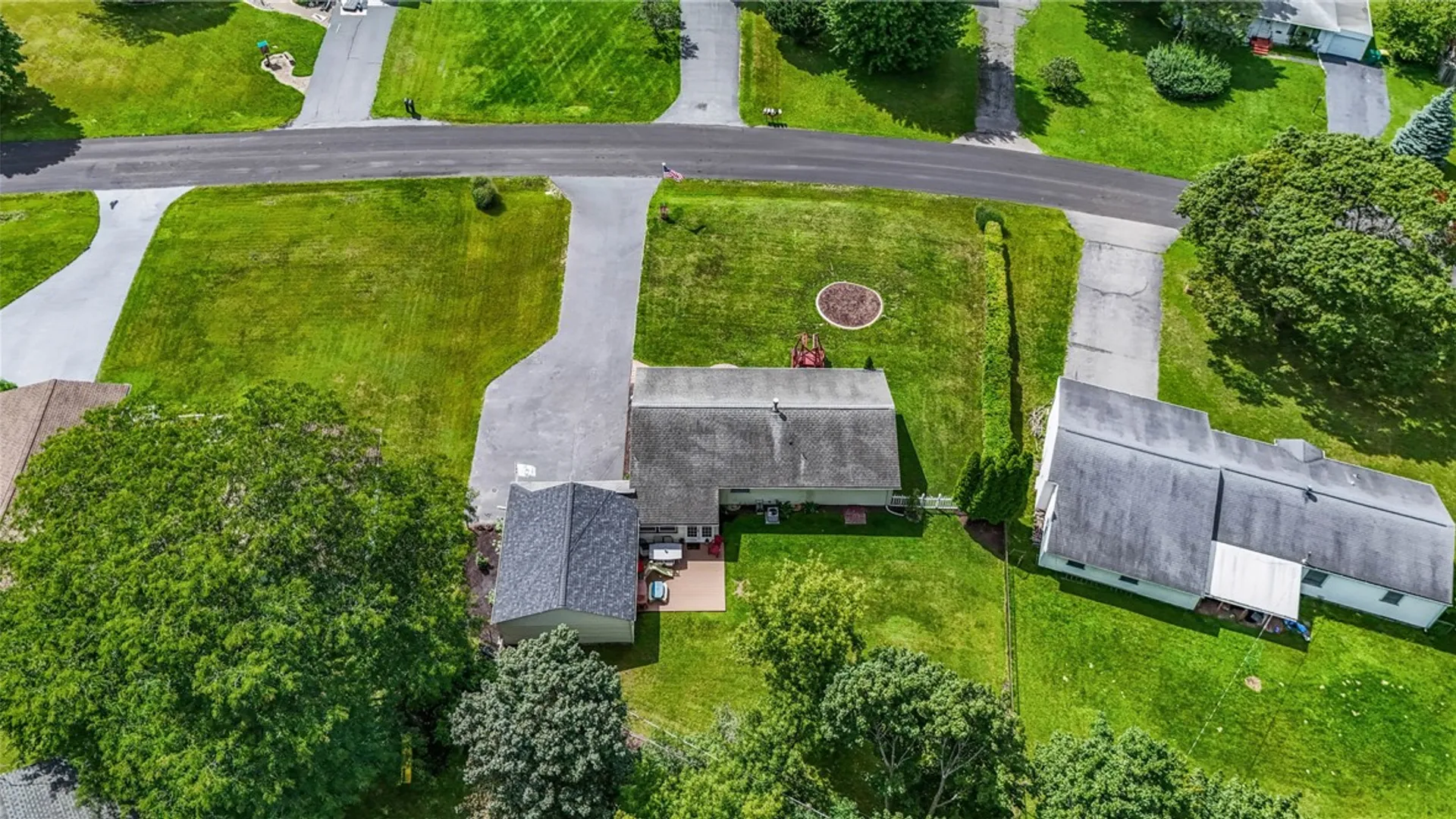 Property at 72 Coronet Rd, Henrietta, NY 14623 48