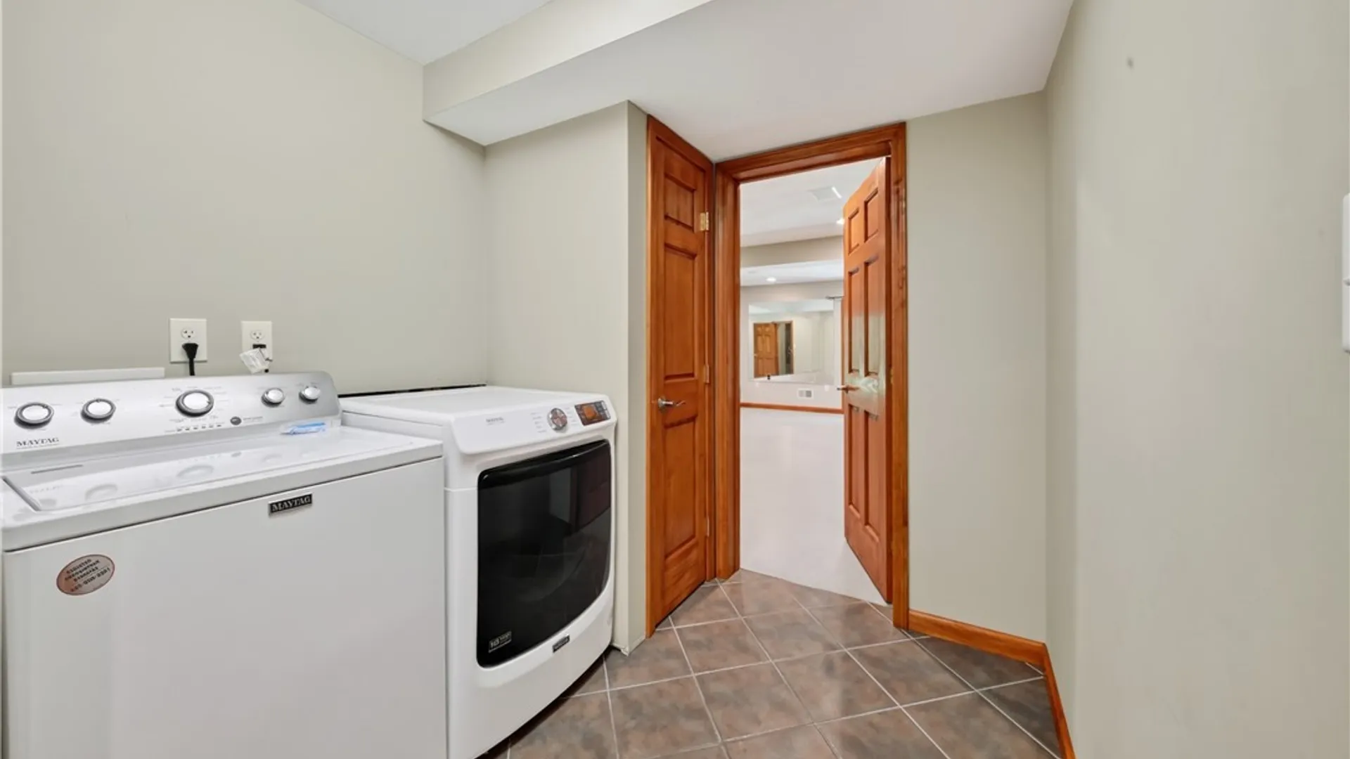 Property at 8253 Boatwatch Drive, Clay, NY 13027 39