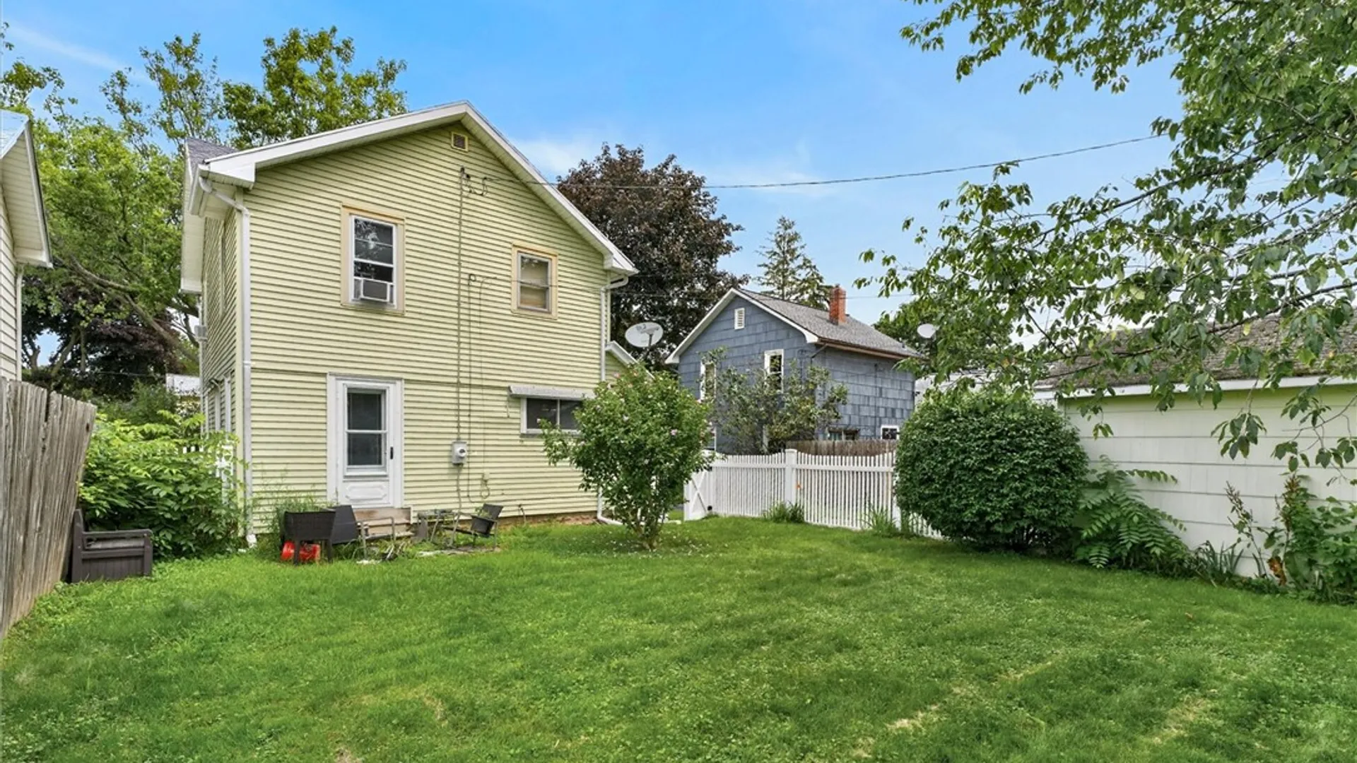 Property at 77 Bayton Drive, Irondequoit, NY 14622 30