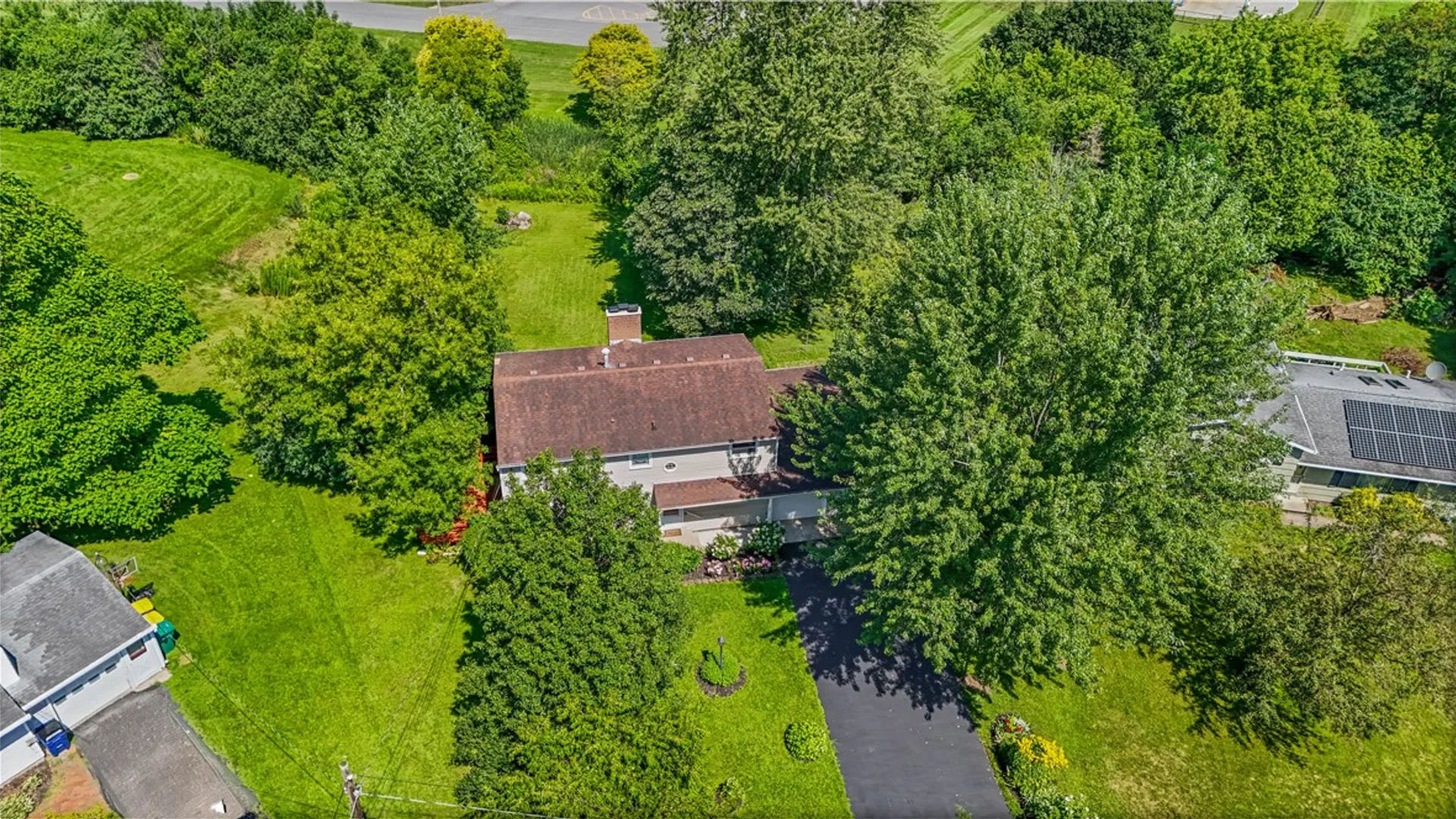 Property at 105 Green Clover Drive, Henrietta, NY 14467 41