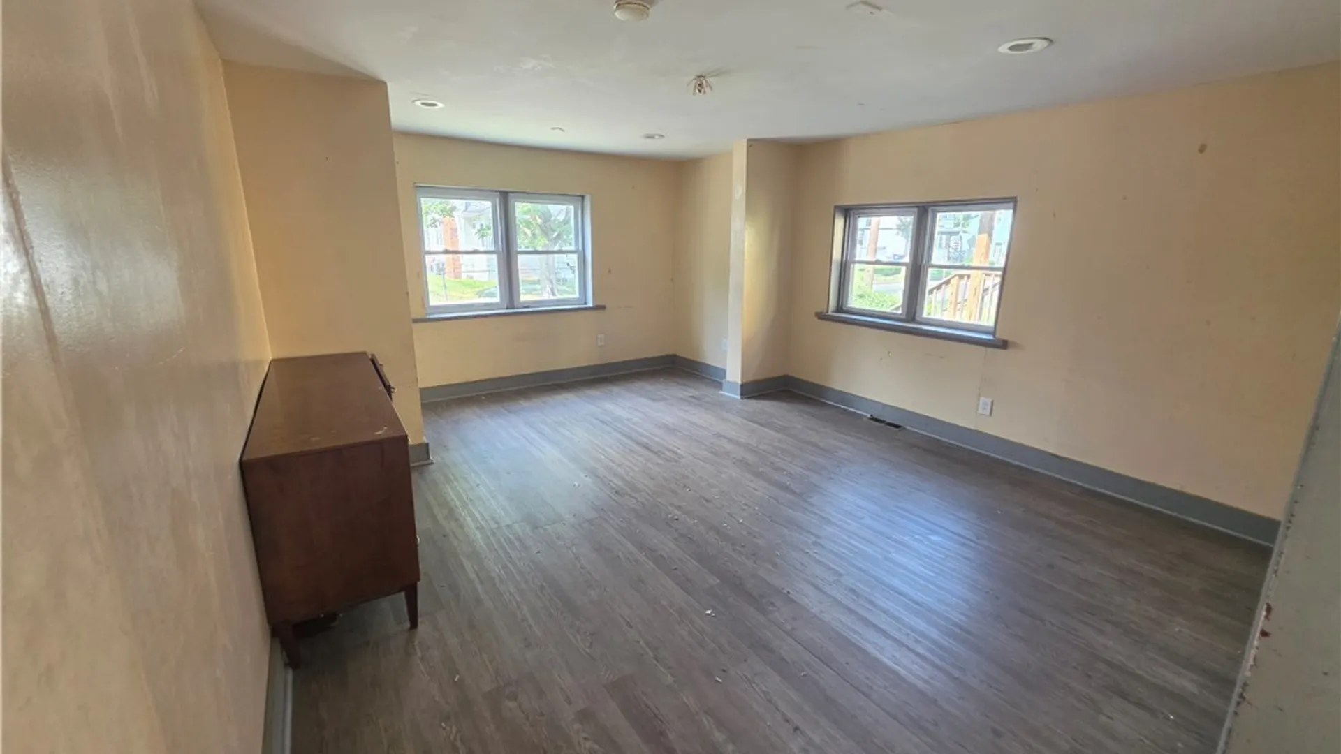 Property at 449 W Ostrander Avenue, Syracuse, NY 13205 3