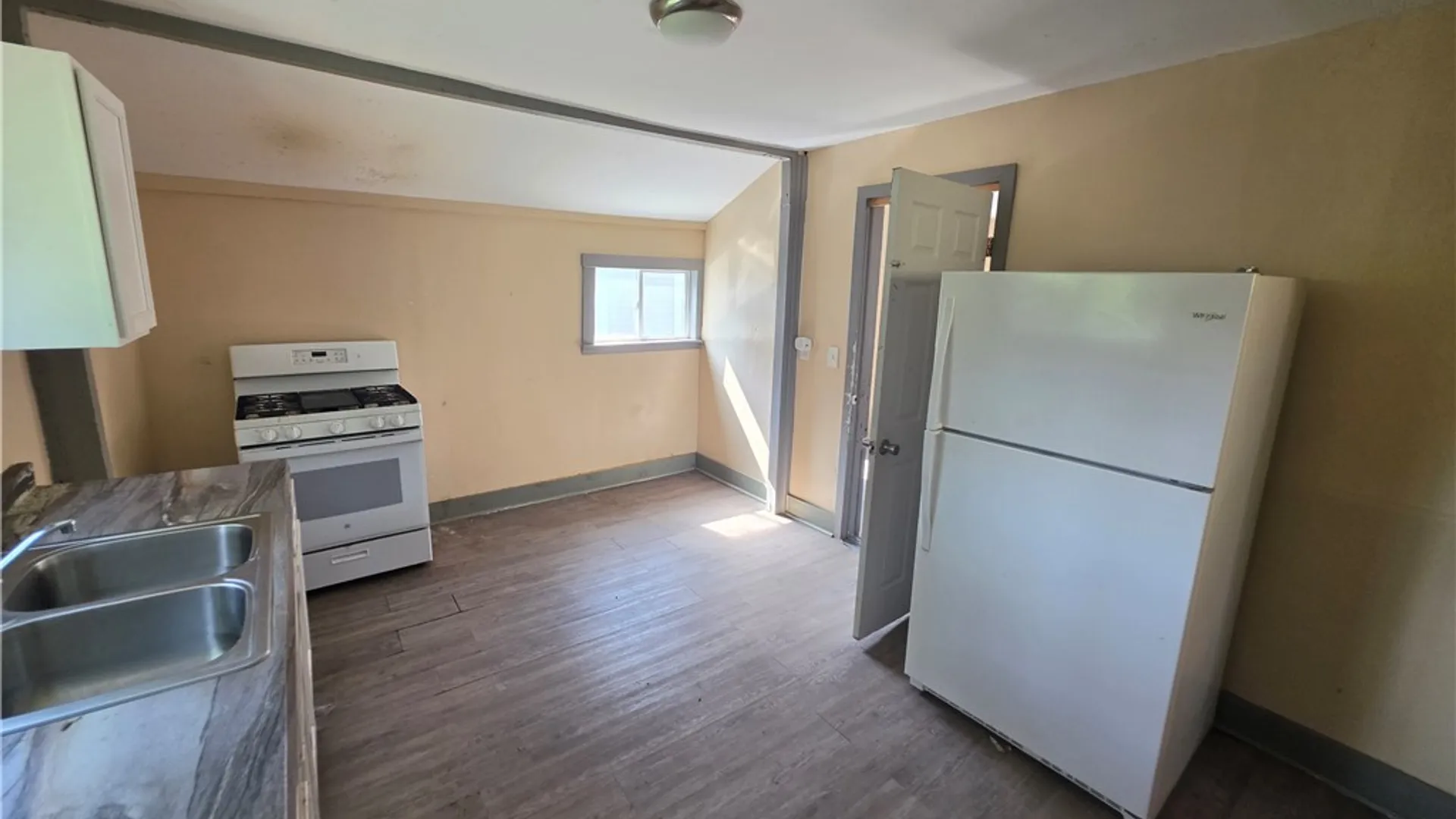 Property at 449 W Ostrander Avenue, Syracuse, NY 13205 6