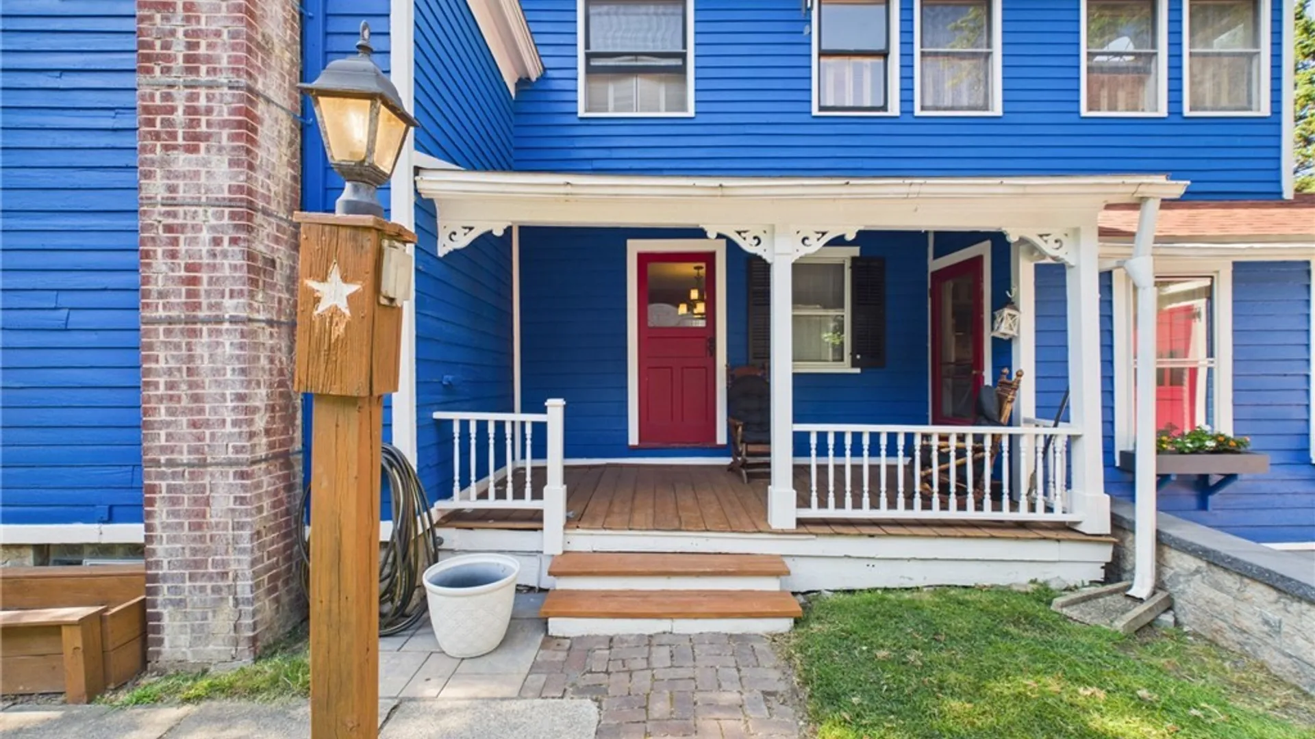 Property at 33 N Ellicott Street, Amherst, NY 14221 5