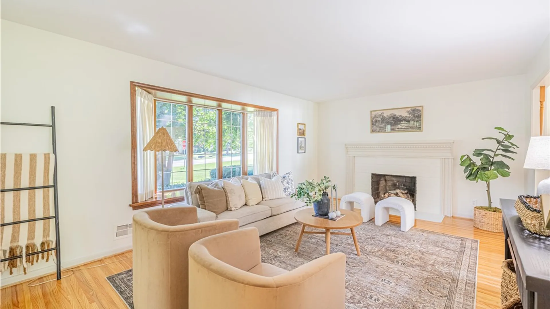 Property at 24 Shire Oaks Drive, Pittsford, NY 14534 3