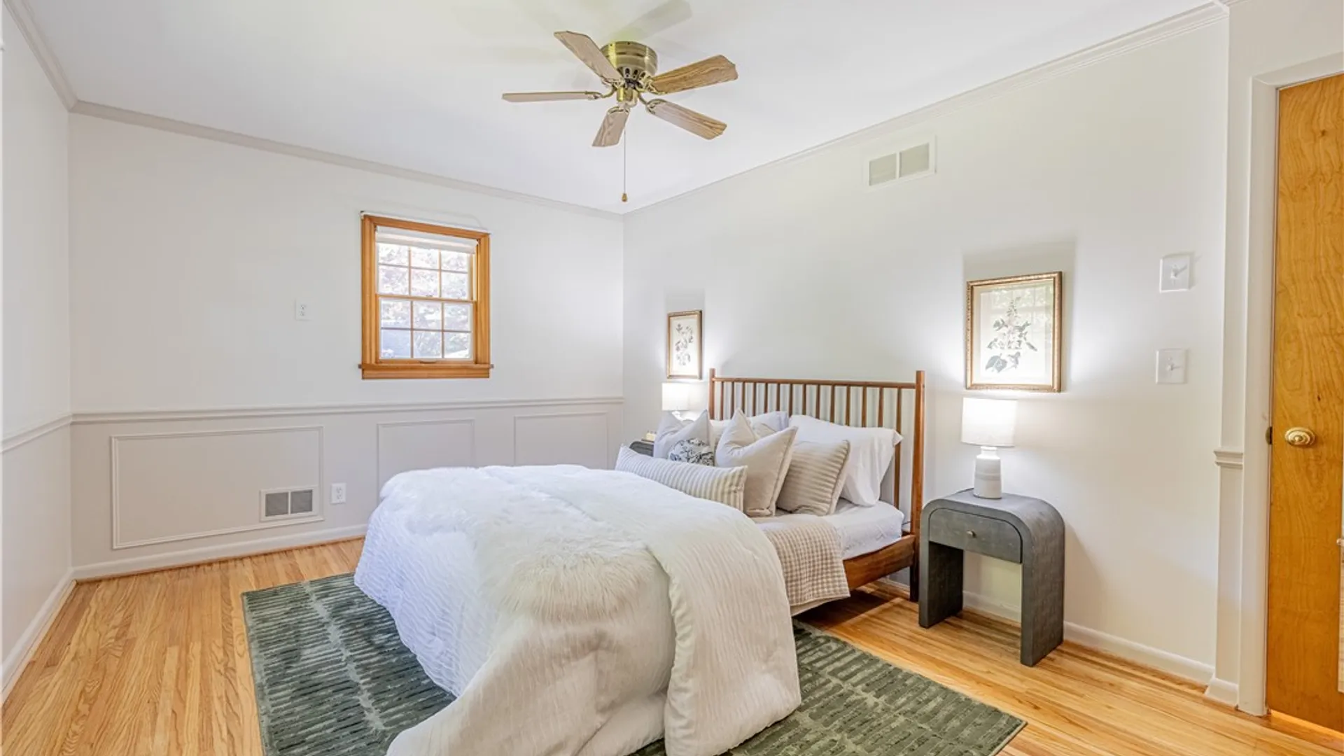 Property at 24 Shire Oaks Drive, Pittsford, NY 14534 13