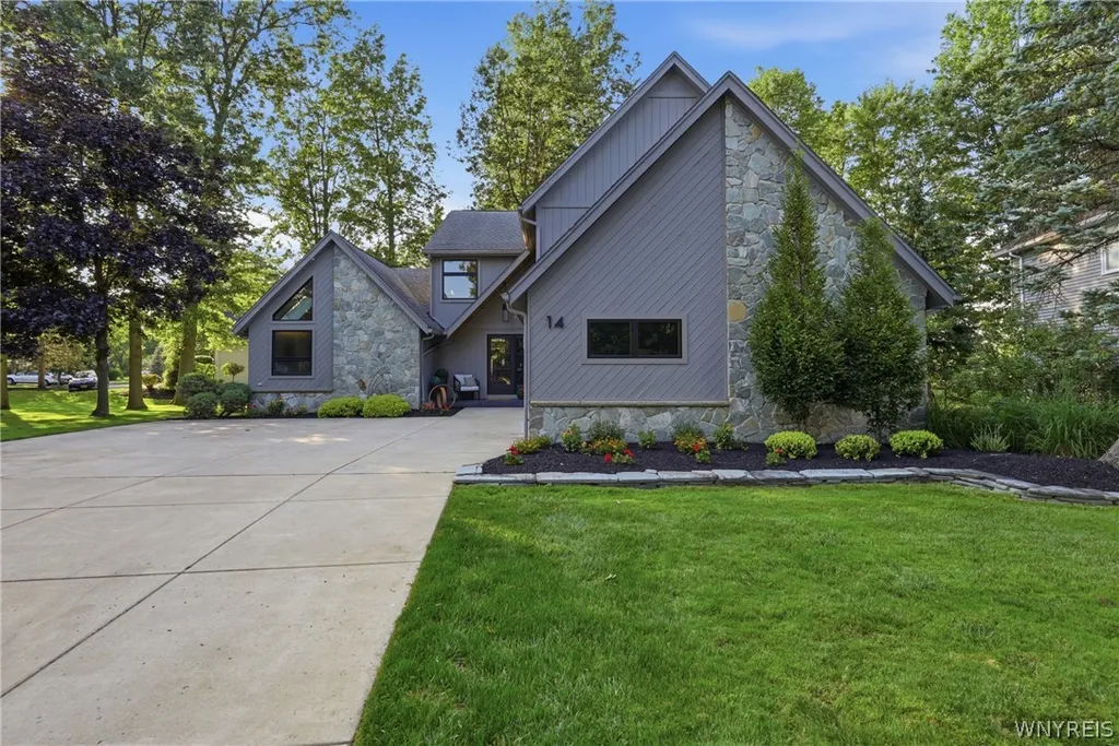 Property at 14 Coriander Court, Amherst, NY 14051