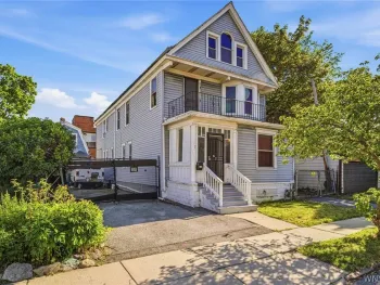 Property at 17 Inter Park Avenue, Buffalo, NY 14211