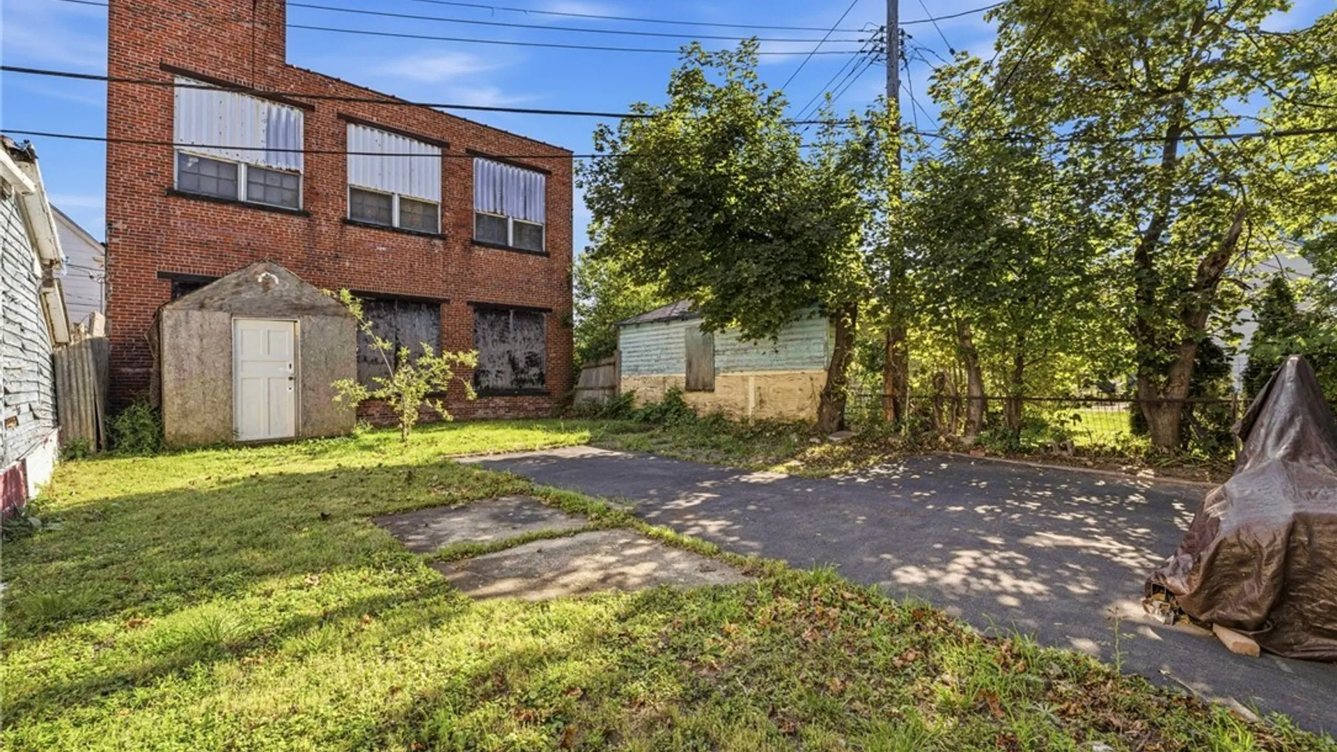 Property at 17 Inter Park Avenue, Buffalo, NY 14211 45