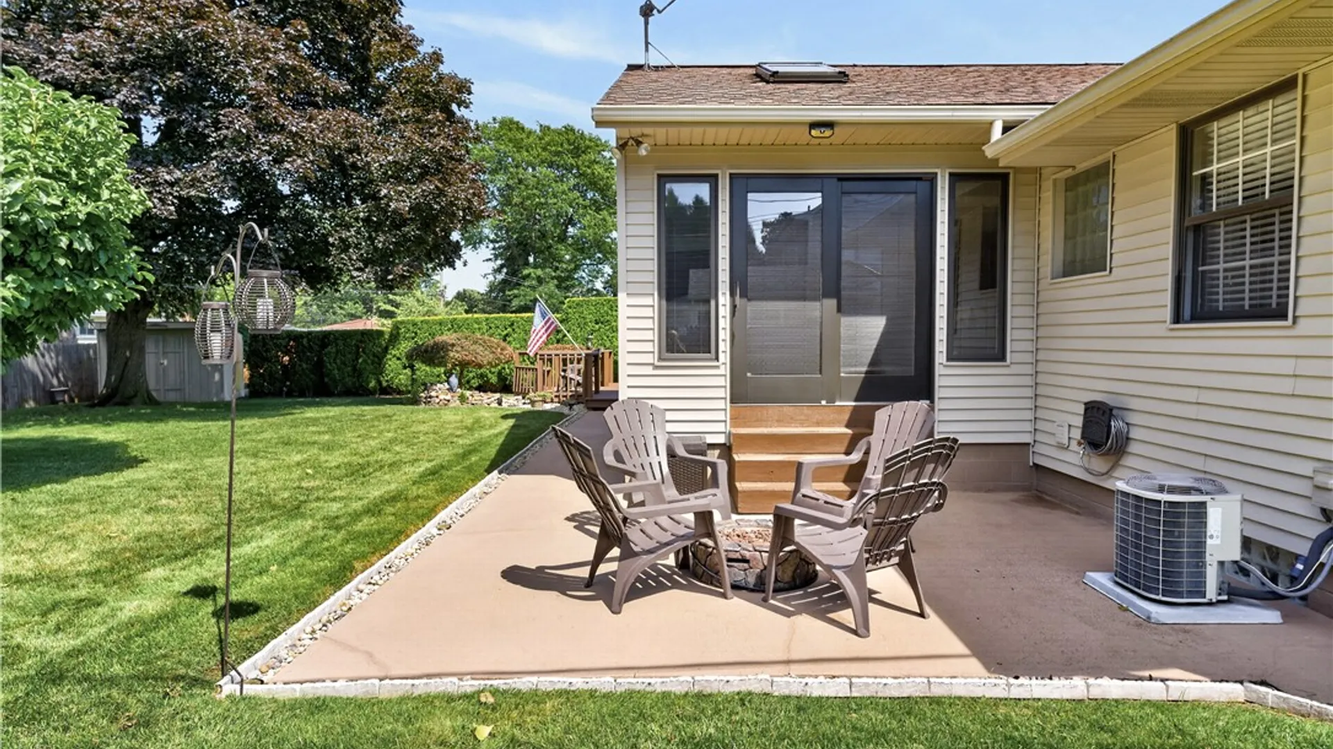 Property at 86 Courtly Circle, Greece, NY 14615 49