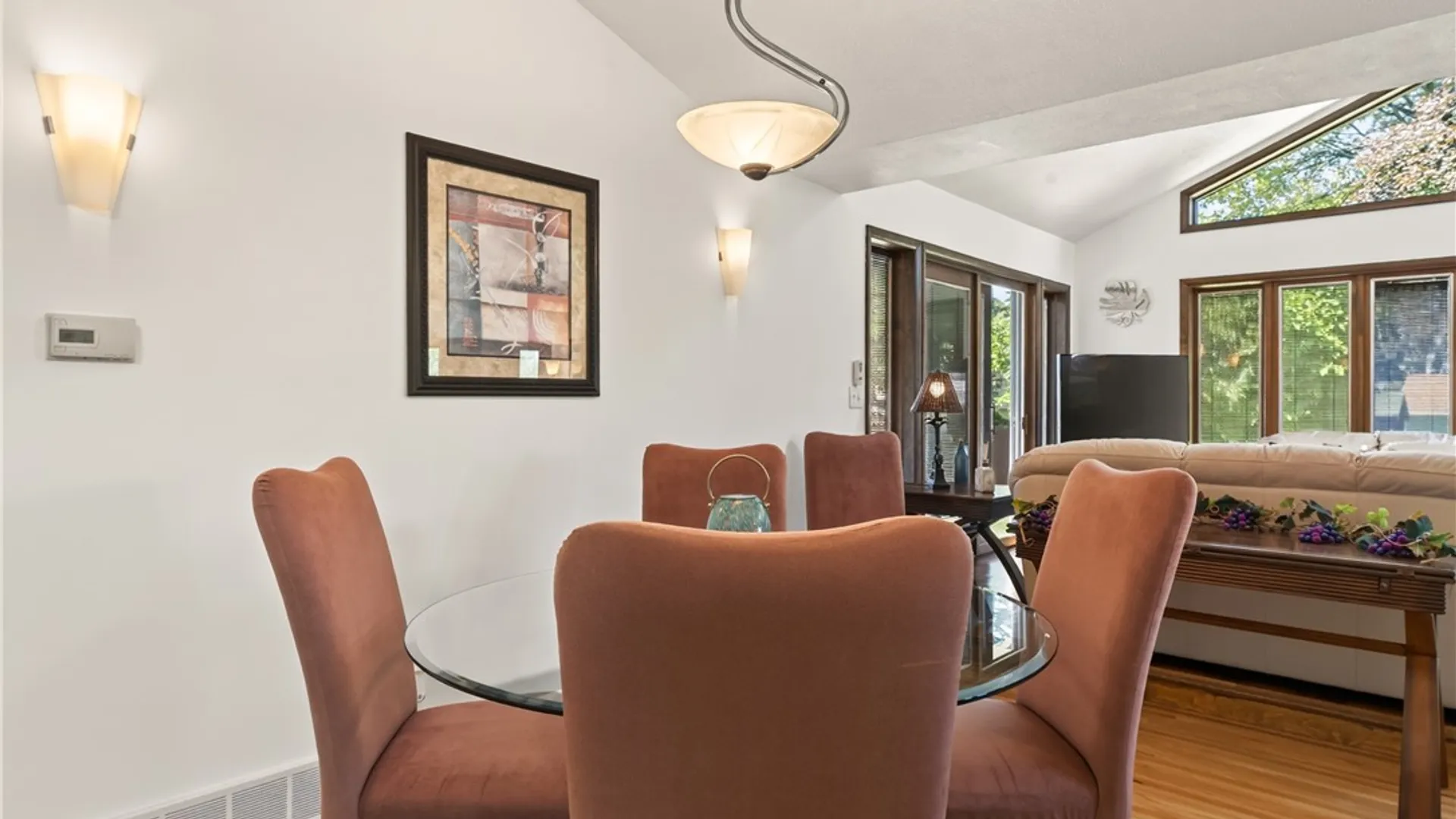 Property at 86 Courtly Circle, Greece, NY 14615 15
