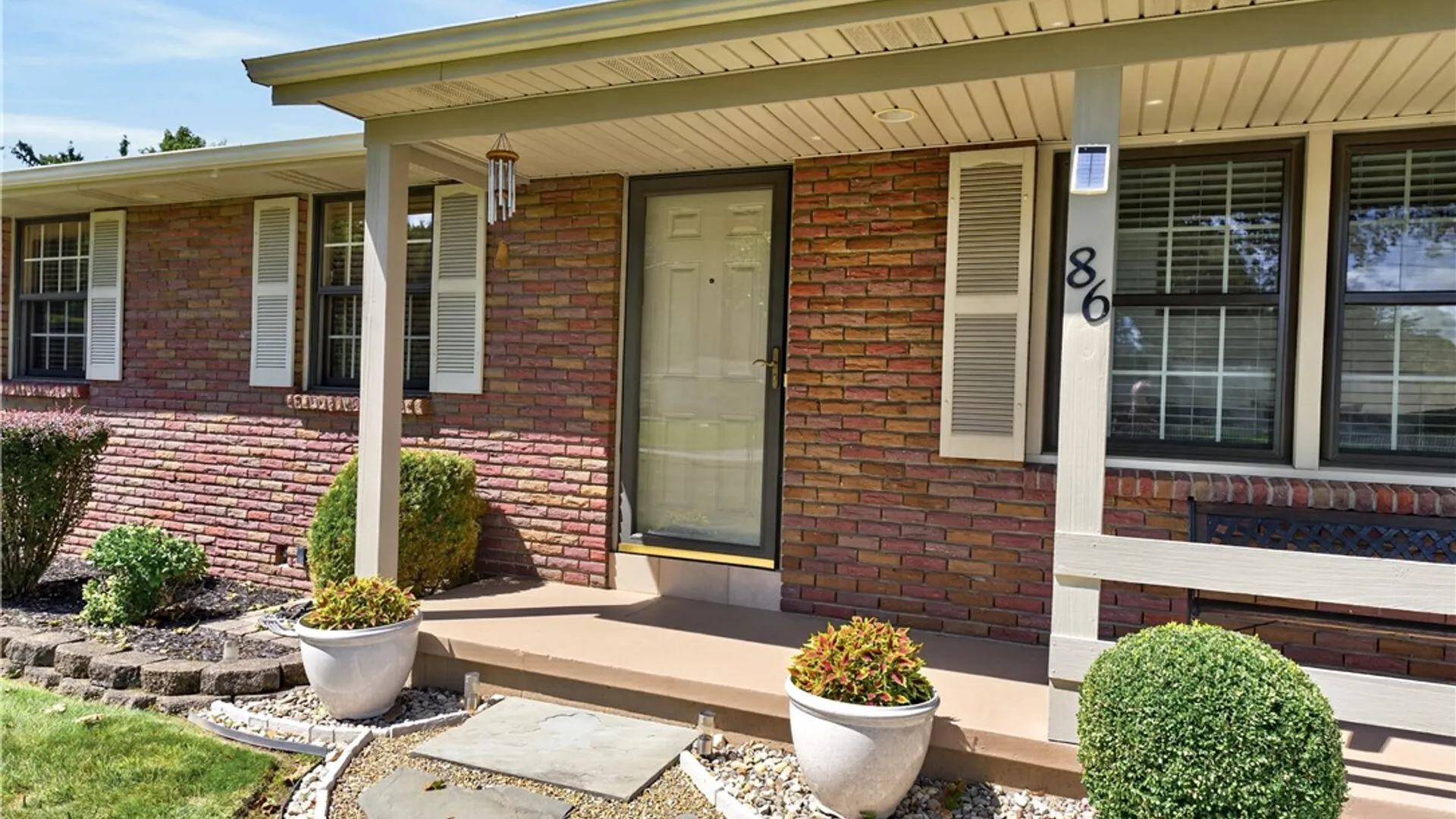 Property at 86 Courtly Circle, Greece, NY 14615 4