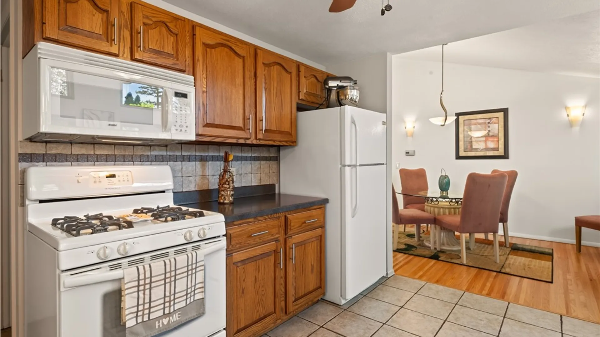 Property at 86 Courtly Circle, Greece, NY 14615 20