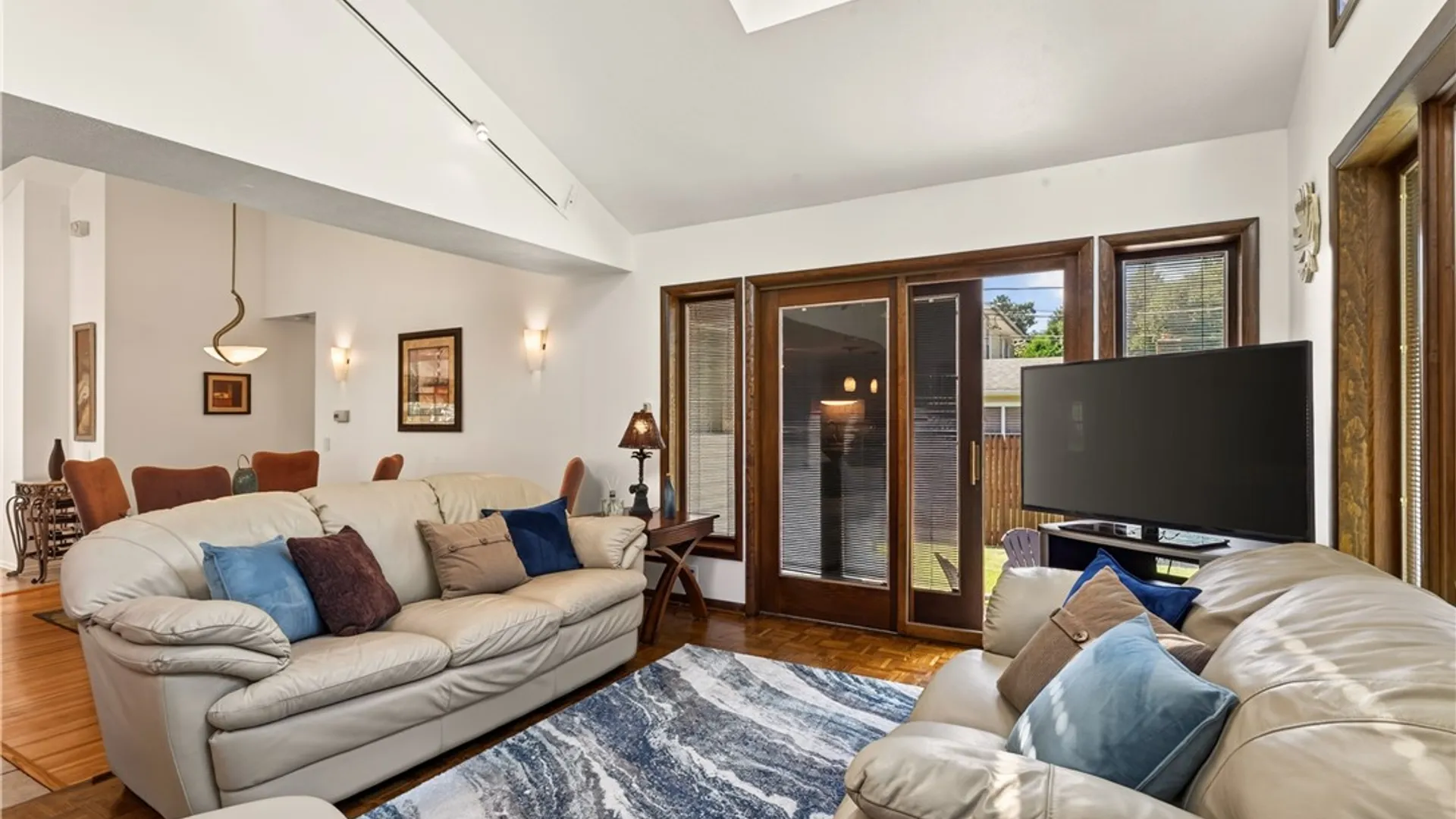 Property at 86 Courtly Circle, Greece, NY 14615 23