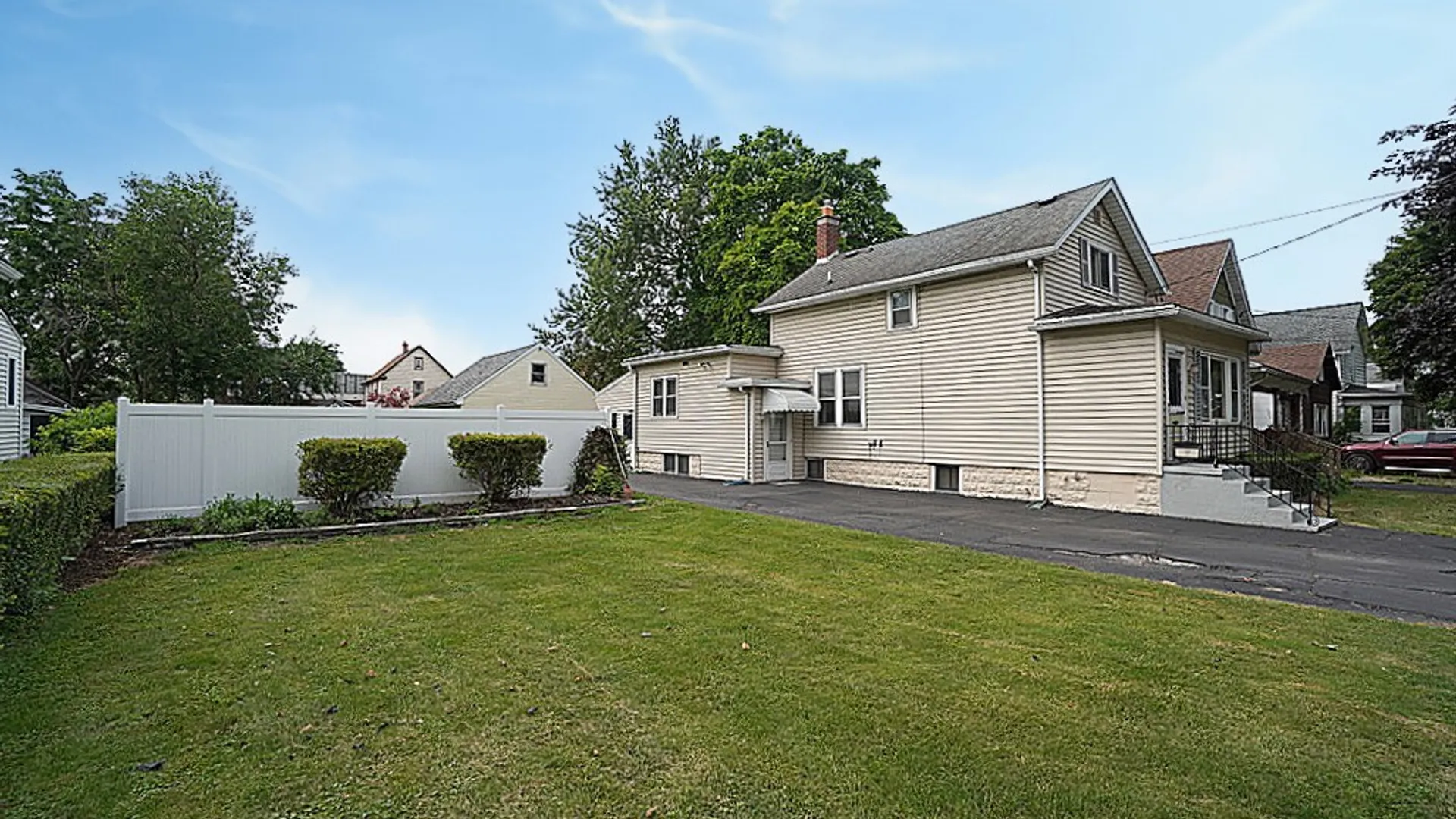 Property at 209 Sommer Street, North Tonawanda, NY 14120 4