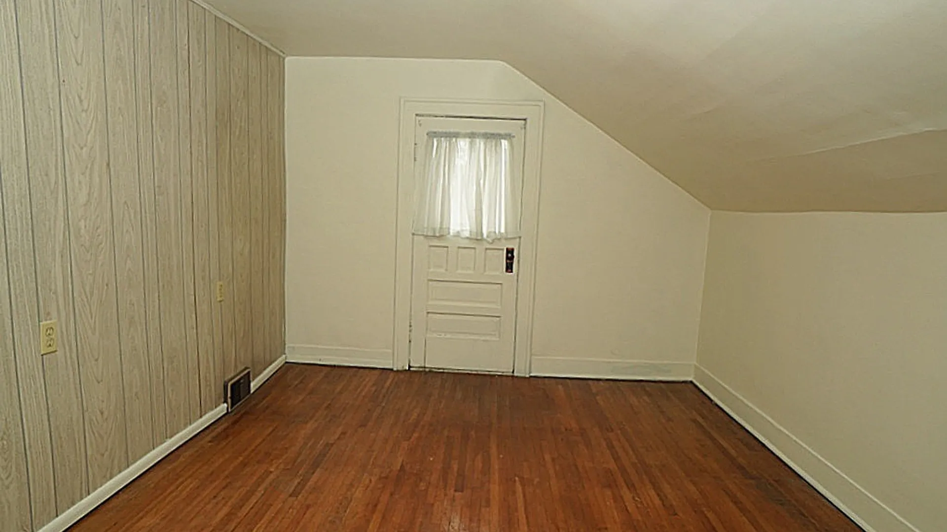 Property at 209 Sommer Street, North Tonawanda, NY 14120 24