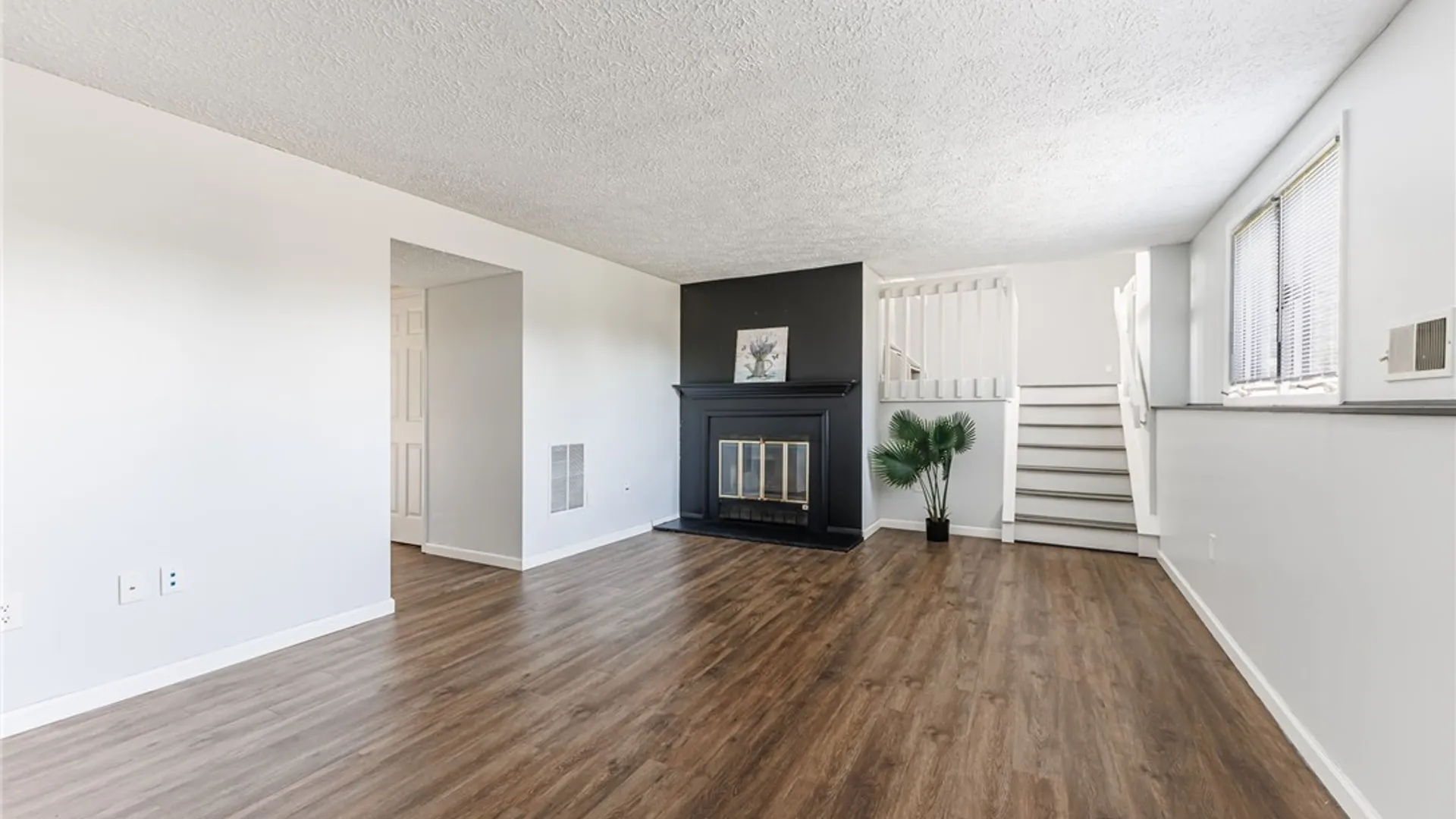Property at 46 Weather Wood Lane, Greece, NY 14612 22