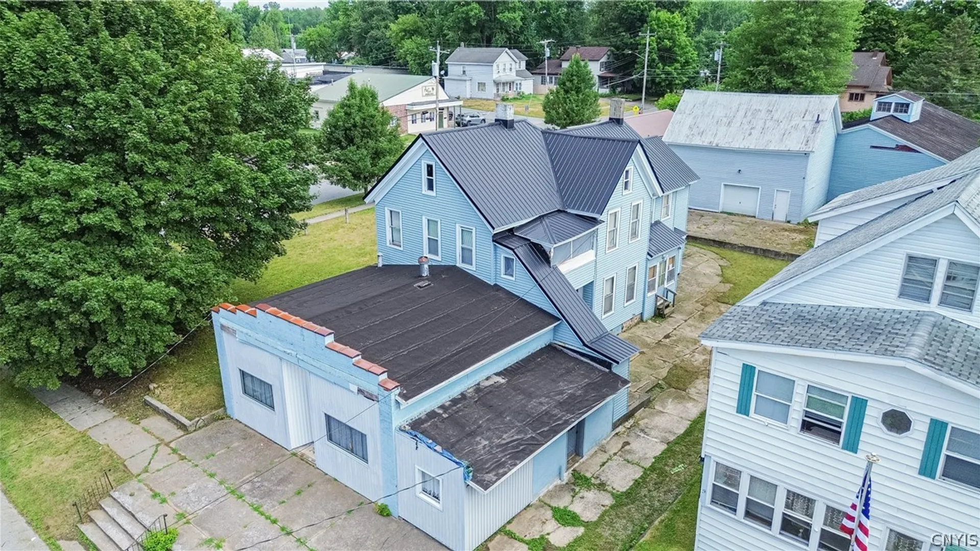 Property at 748 W Dominick Street, Rome, NY 13440 3