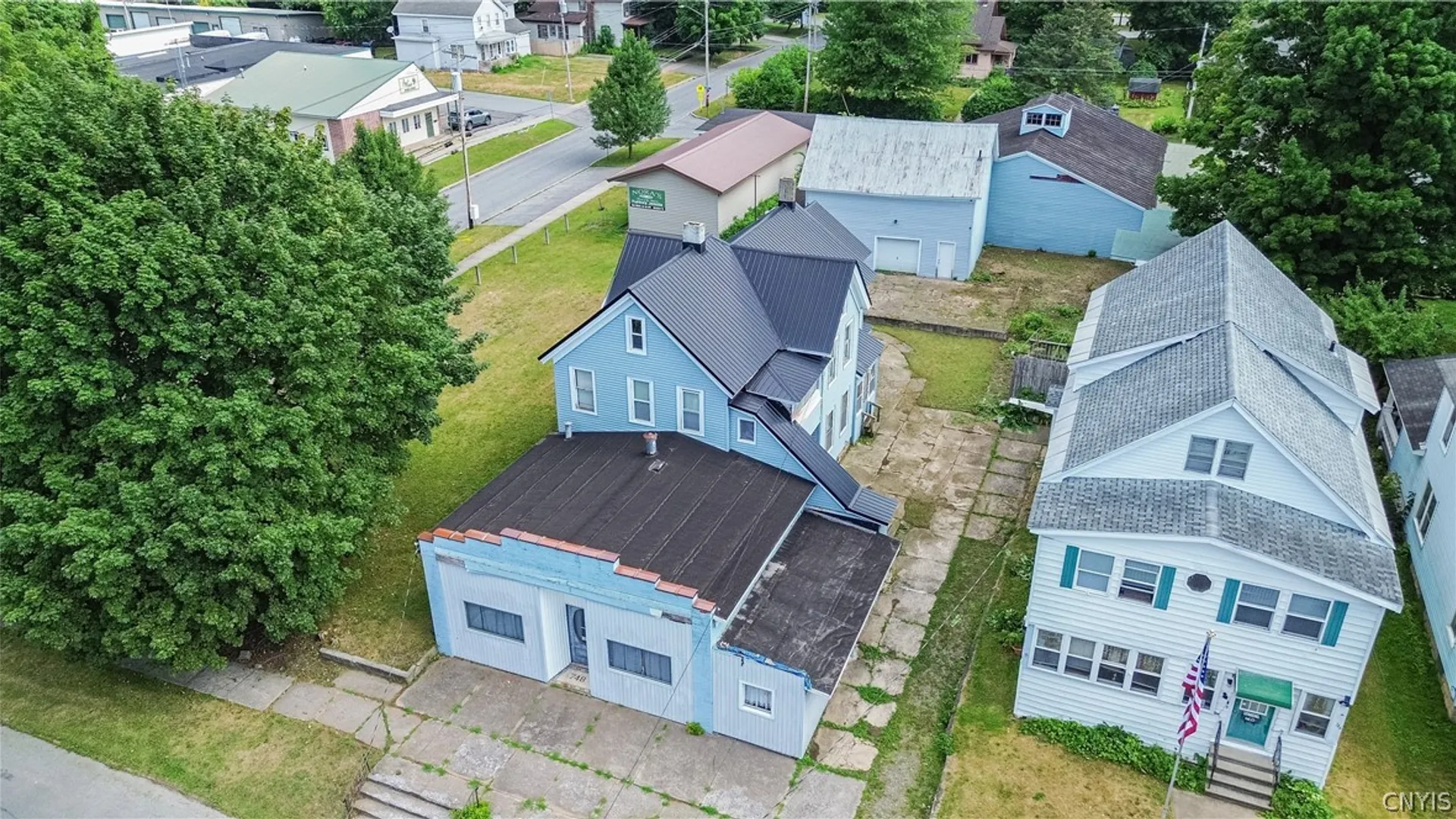 Property at 748 W Dominick Street, Rome, NY 13440 5