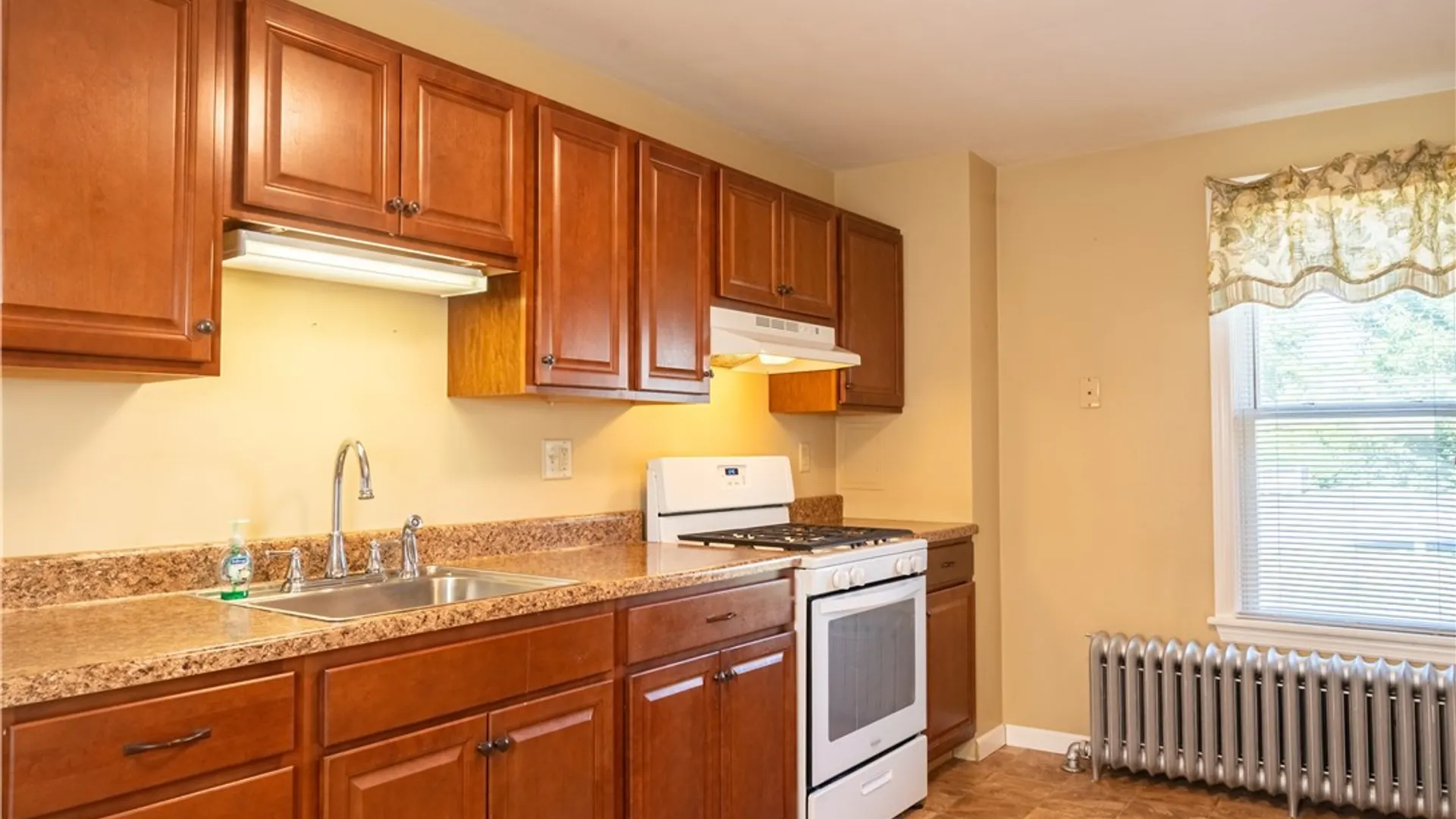 Property at 748 W Dominick Street, Rome, NY 13440 16