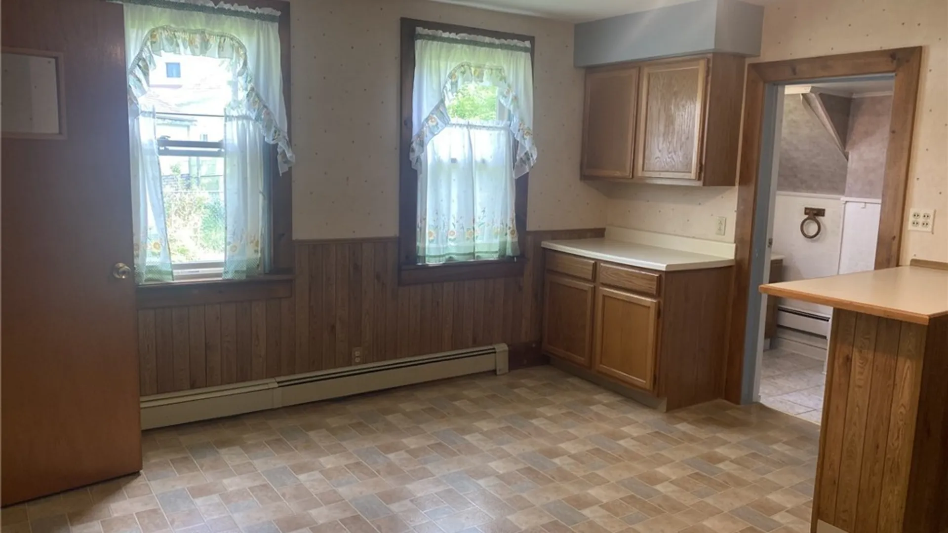 Property at 75 Crane Street, Lancaster, NY 14043 10