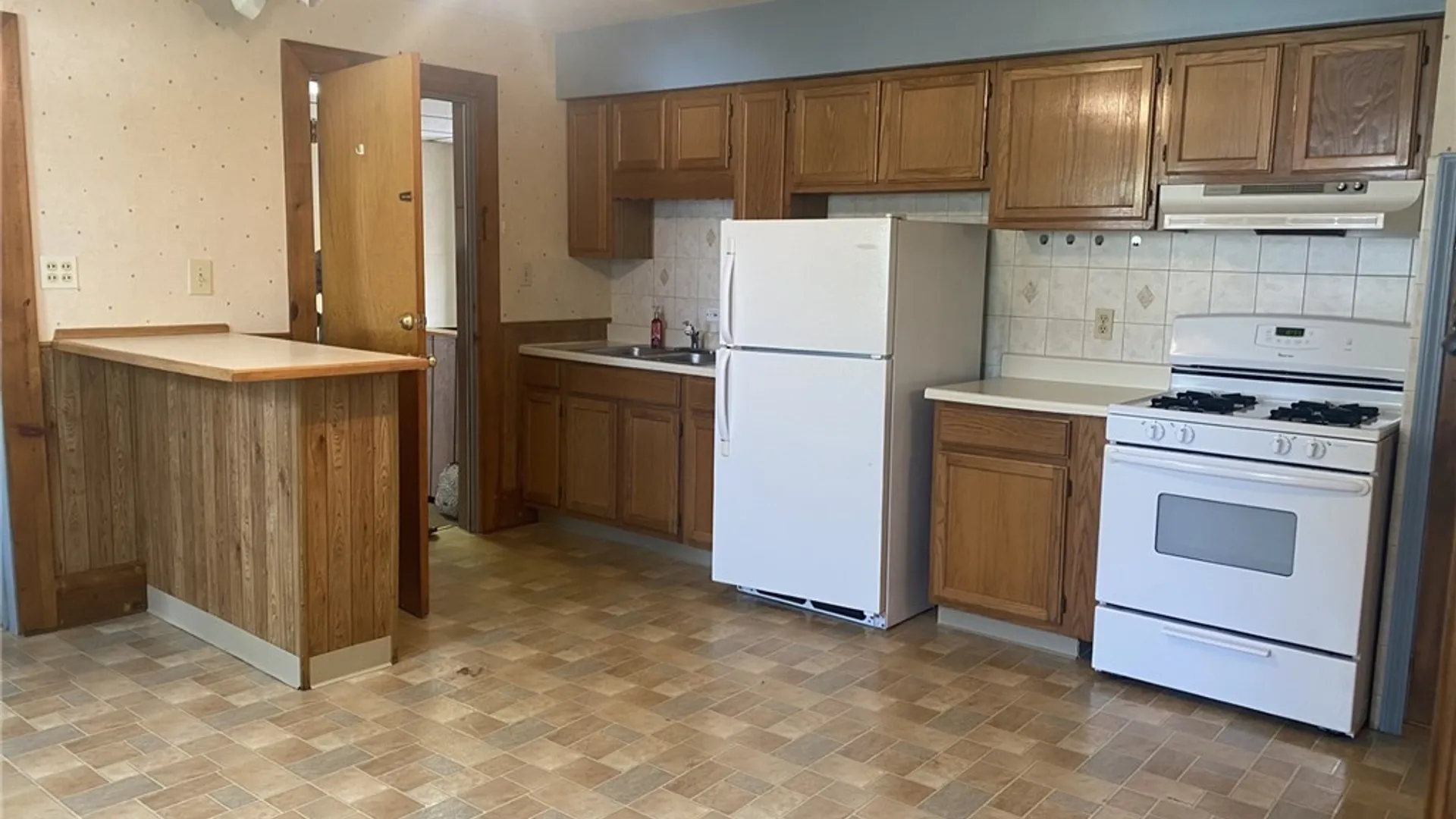 Property at 75 Crane Street, Lancaster, NY 14043 8
