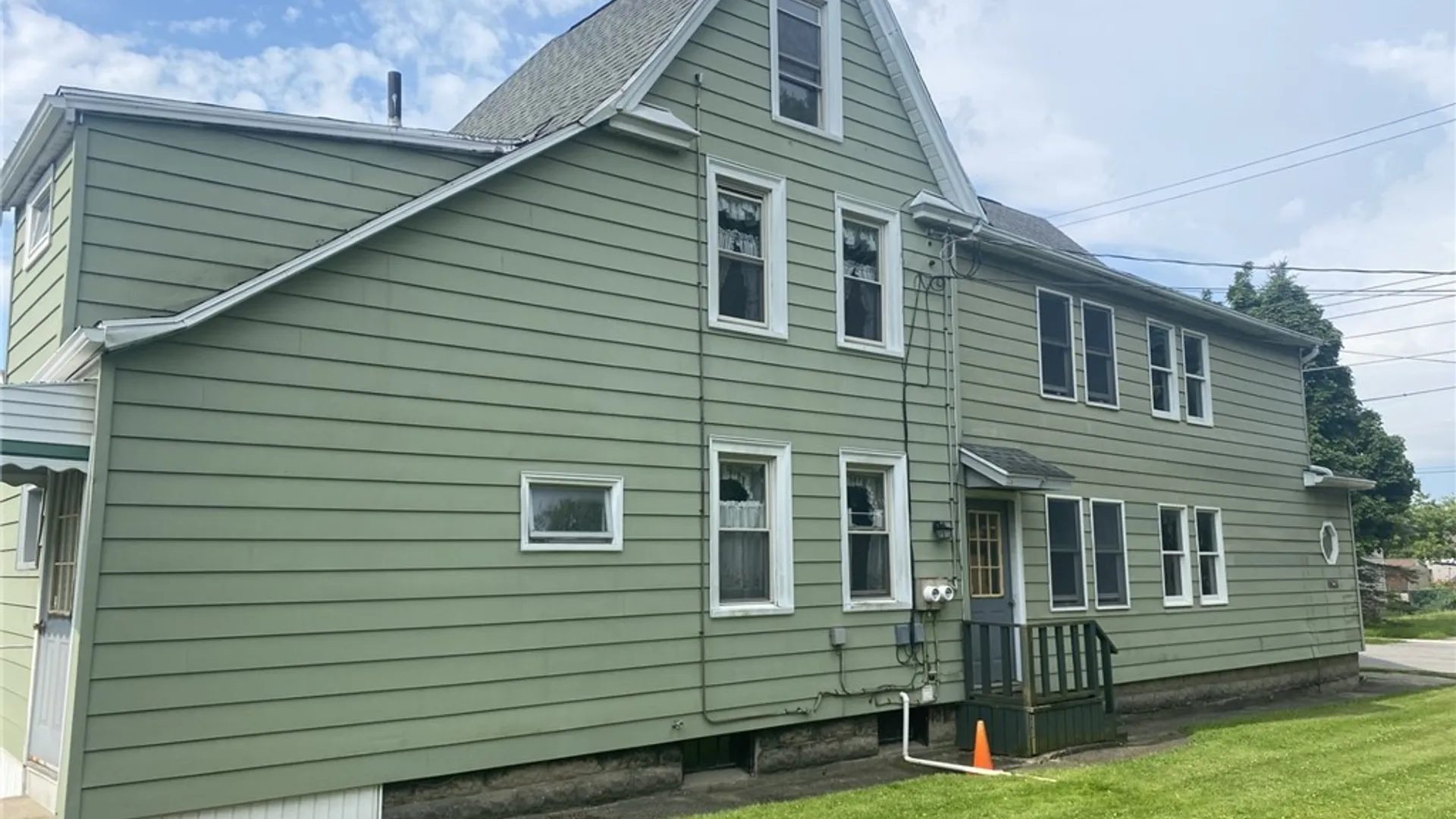 Property at 75 Crane Street, Lancaster, NY 14043 4