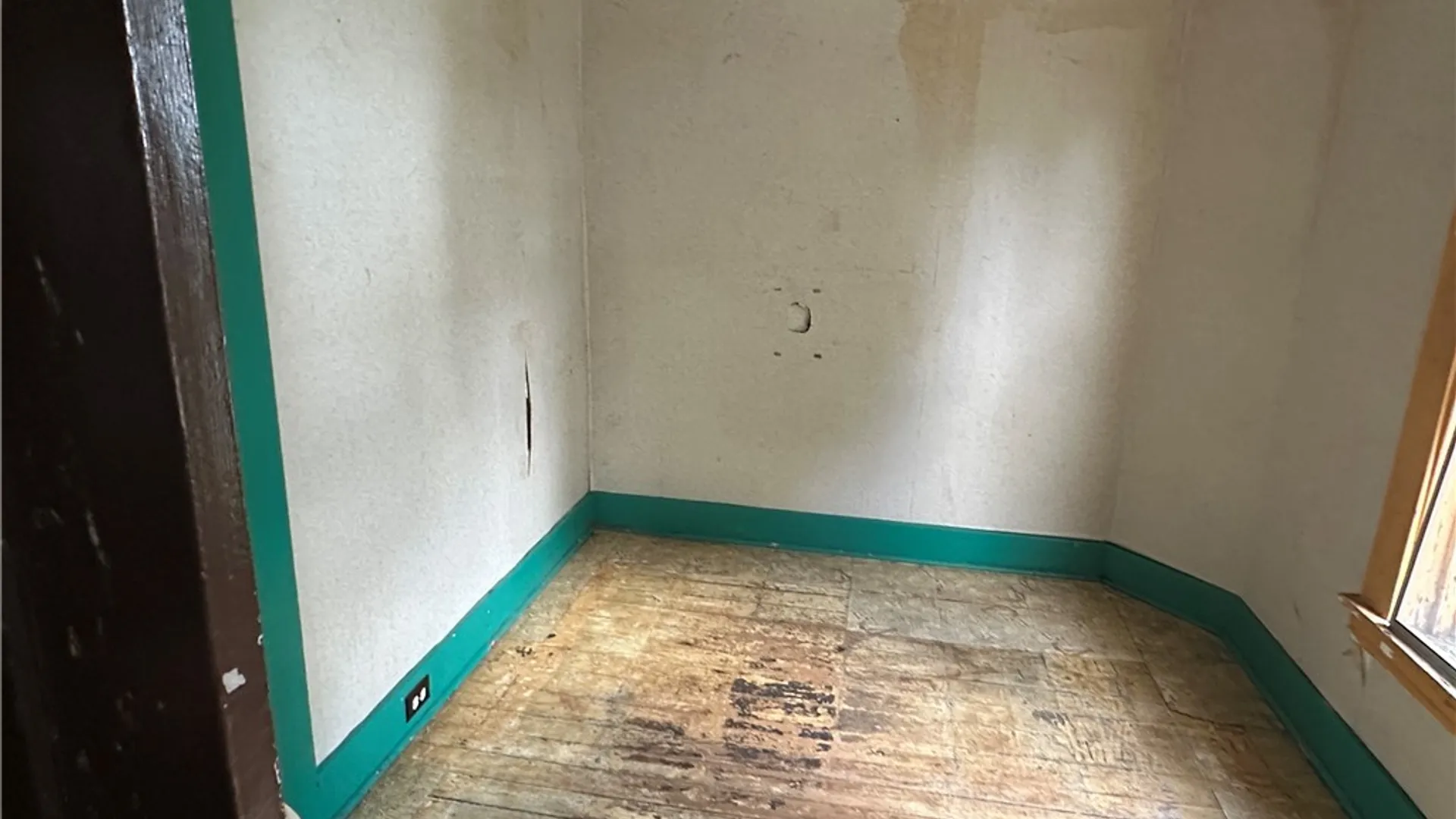 Property at 328 Grant Avenue, Syracuse, NY 13207 12