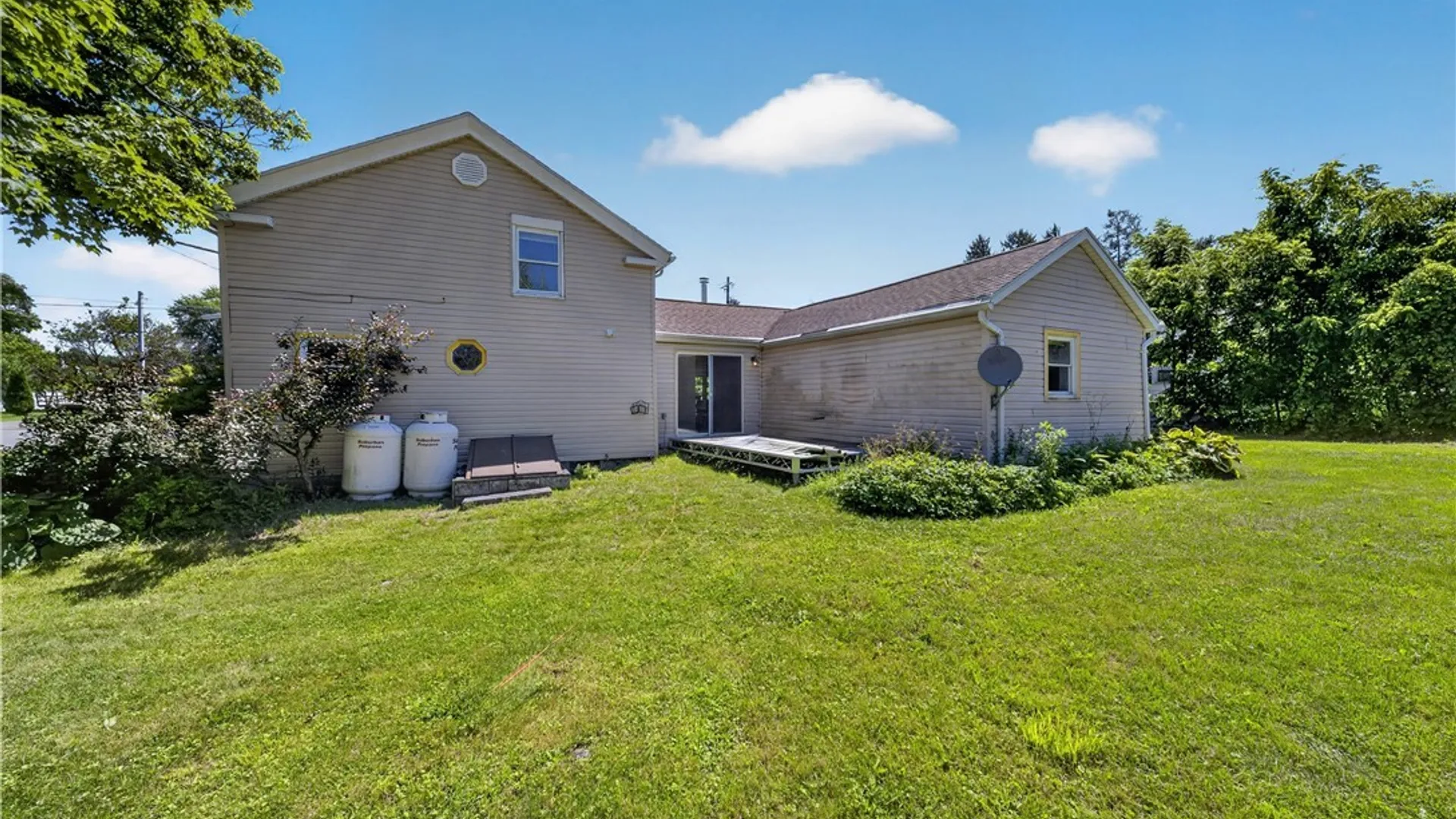 Property at 3223 Amber Road, Onondaga, NY 13108 5