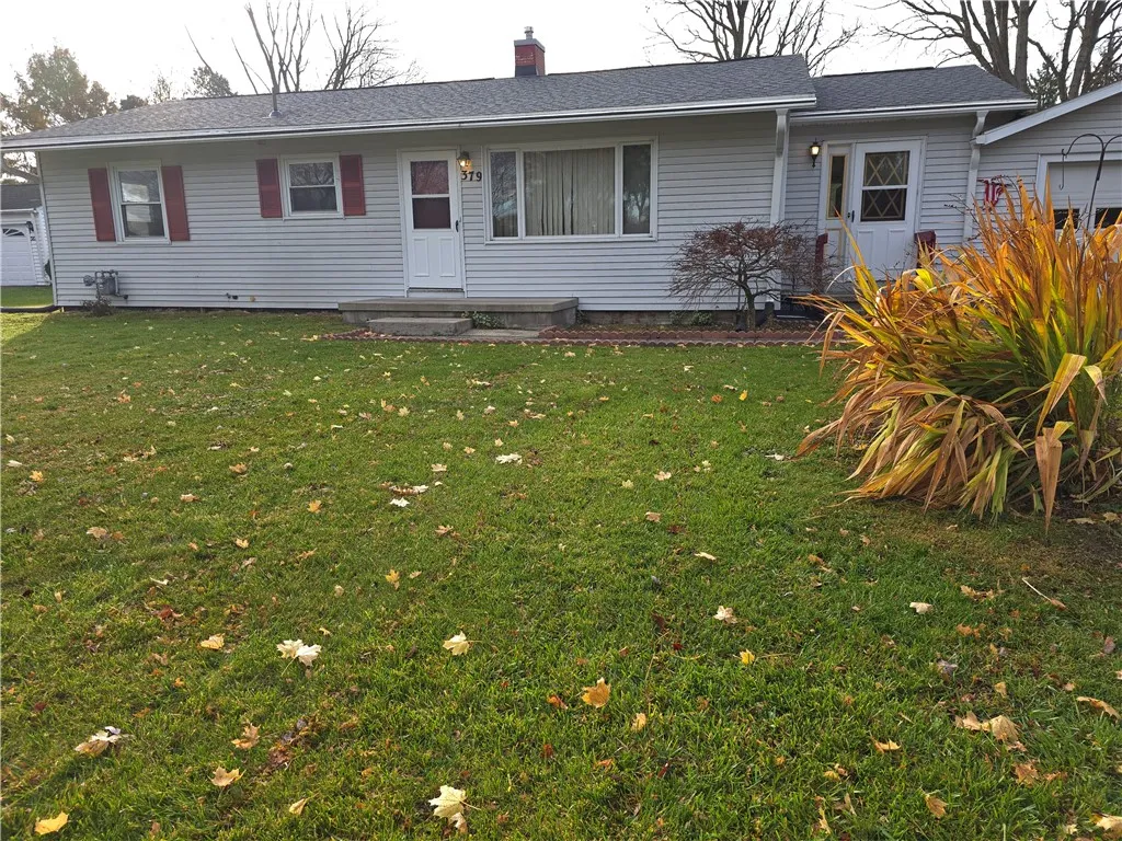 Property at 379 Hollybrook Road, Henrietta, NY 14623