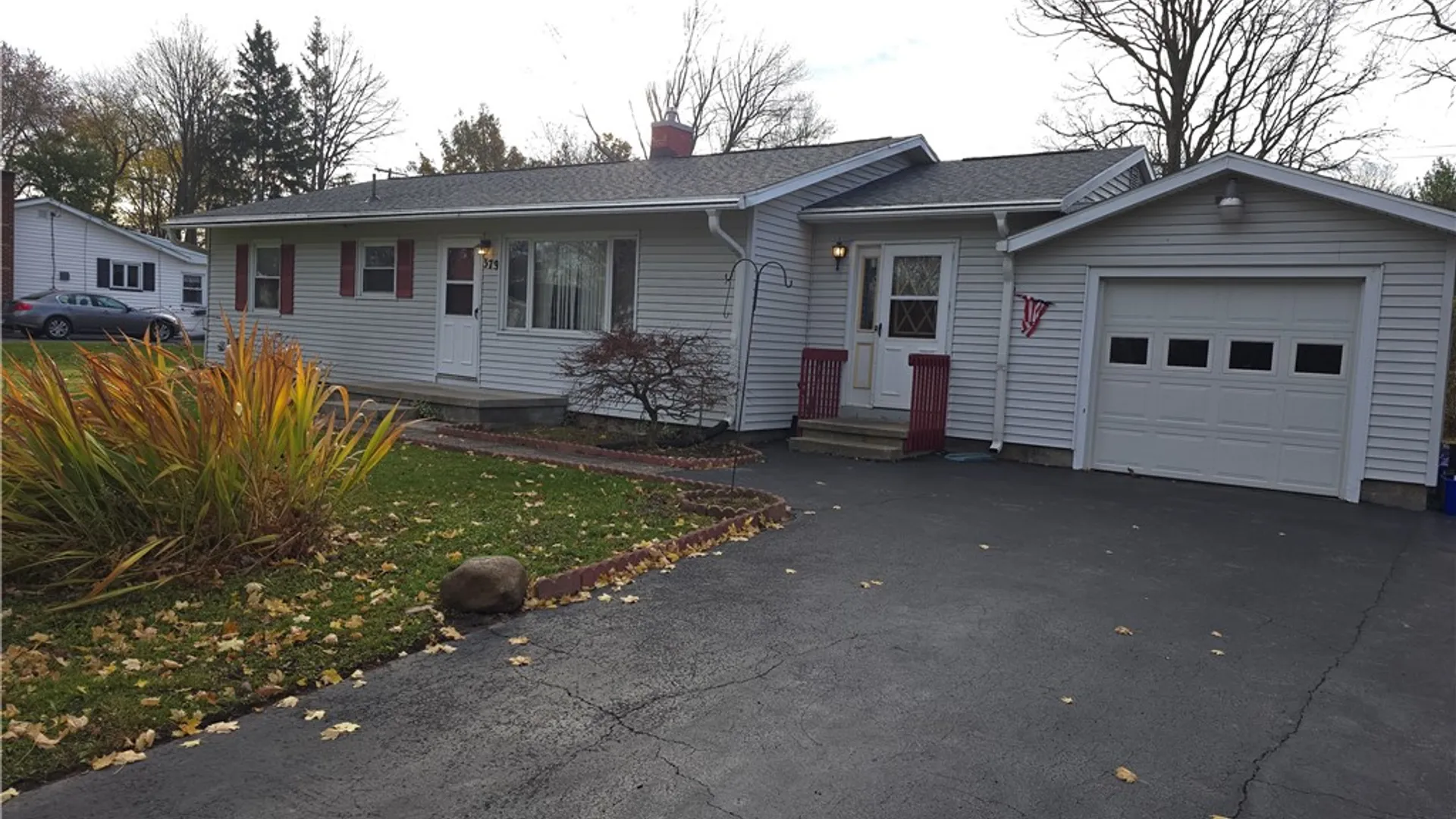 Property at 379 Hollybrook Road, Henrietta, NY 14623 4