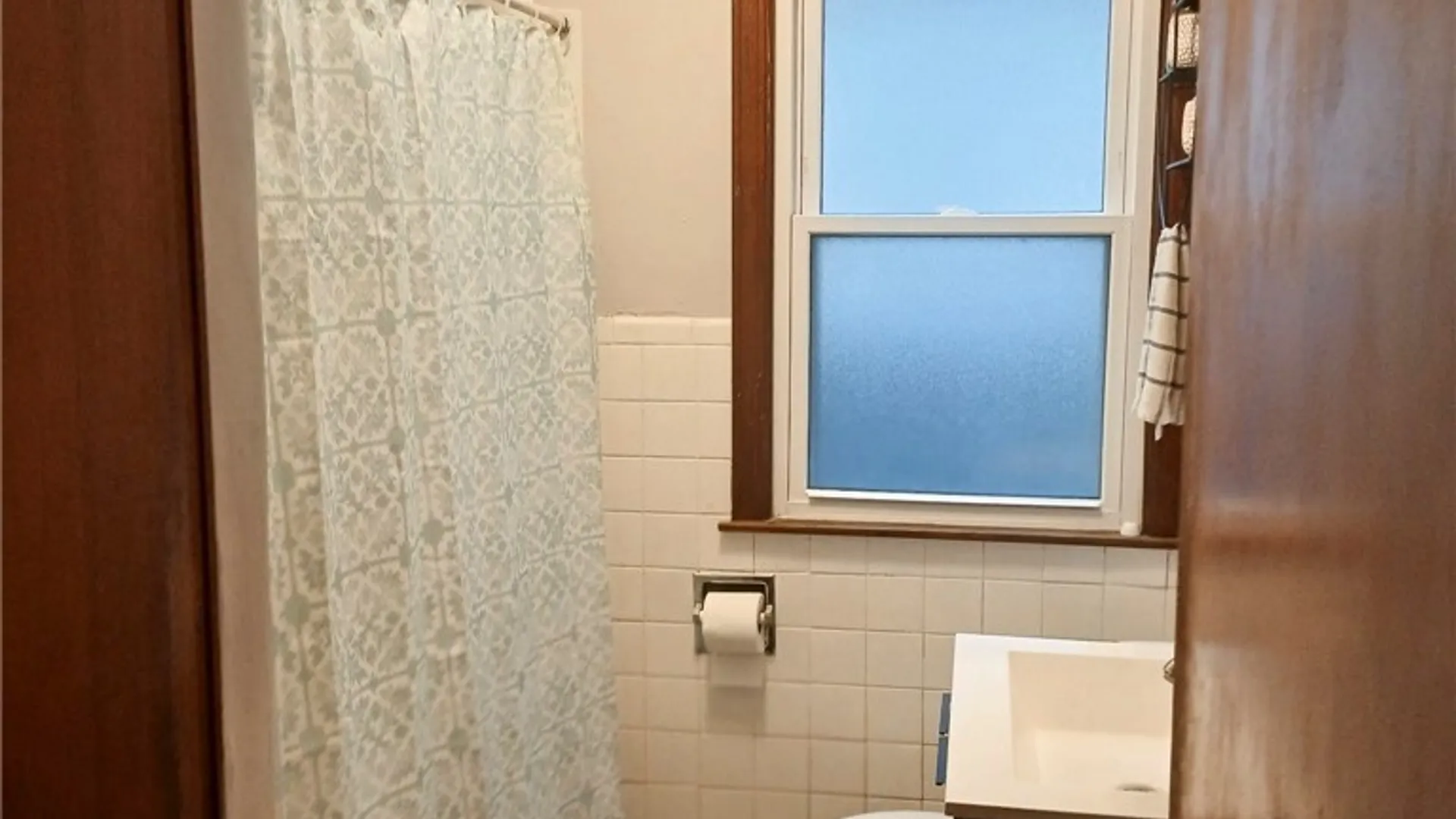 Property at 2462 Linwood Avenue, Niagara Falls, NY 14301 3