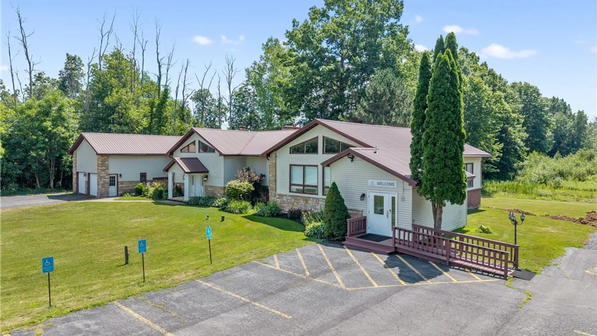 Property at 17 Oneida River Road, Schroeppel, NY 13132 43