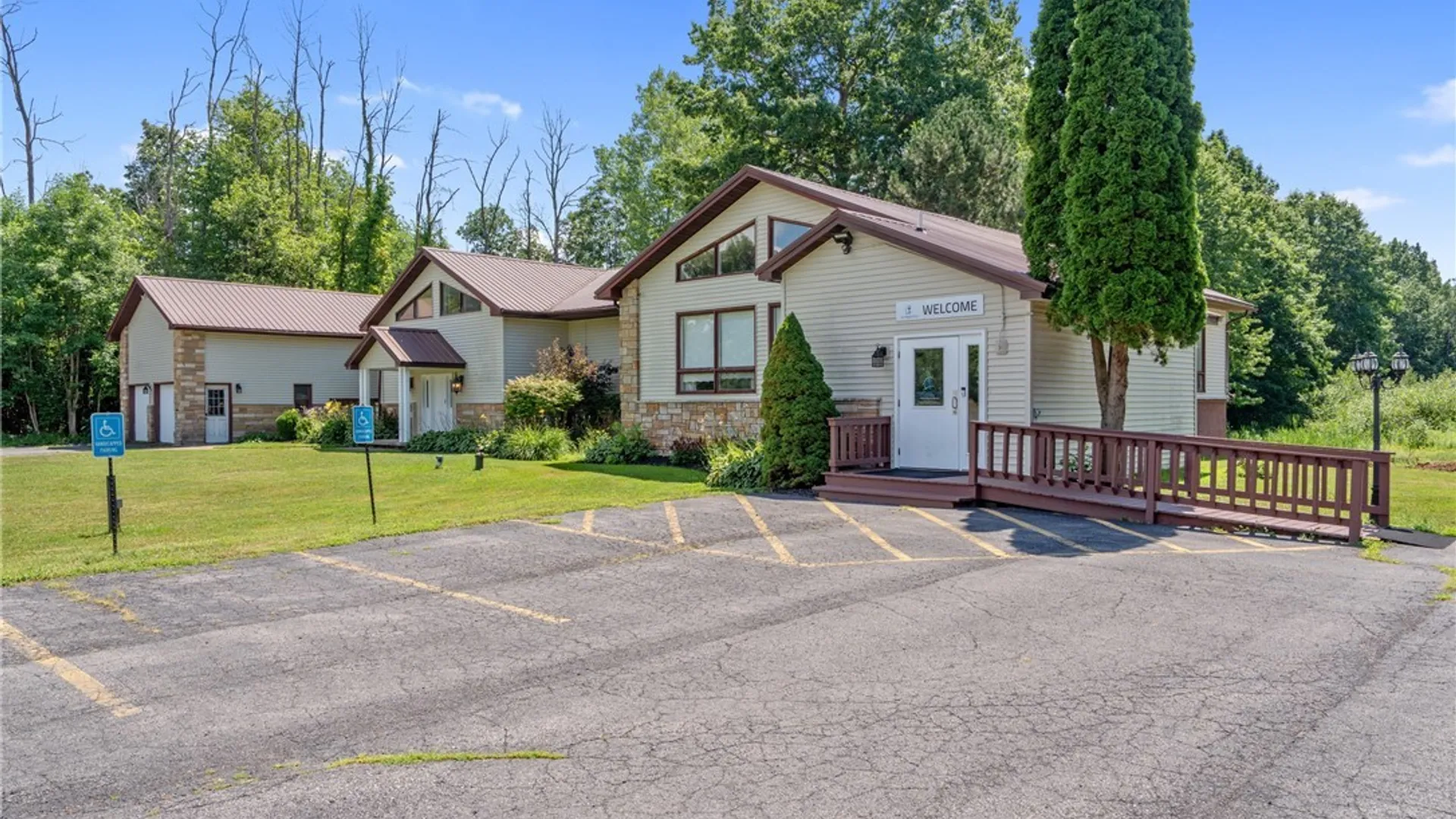Property at 17 Oneida River Road, Schroeppel, NY 13132 44