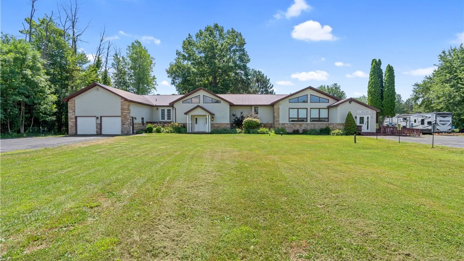 Property at 17 Oneida River Road, Schroeppel, NY 13132 45