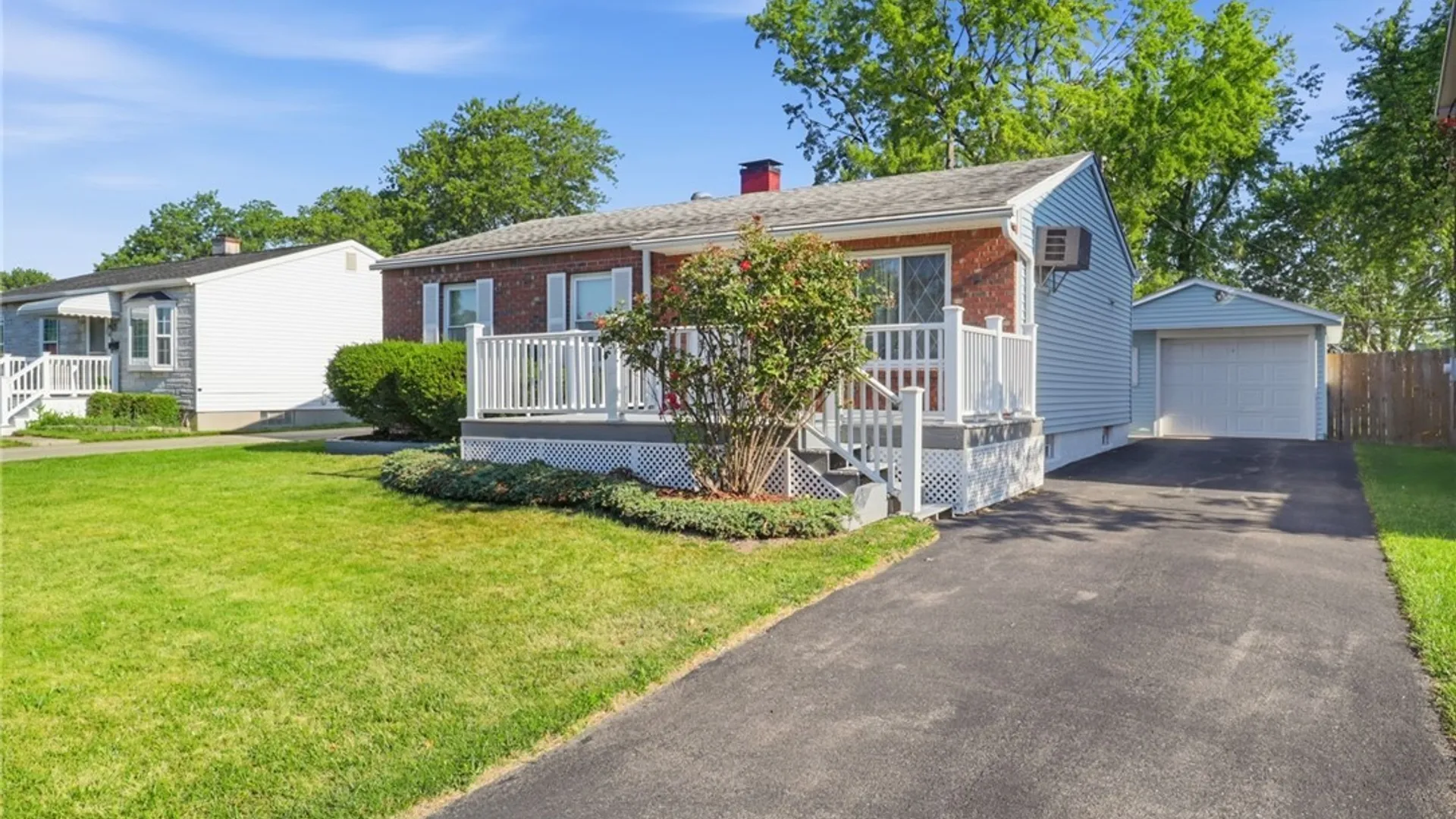 Property at 250 Desmond Drive, Tonawanda, NY 14150 3