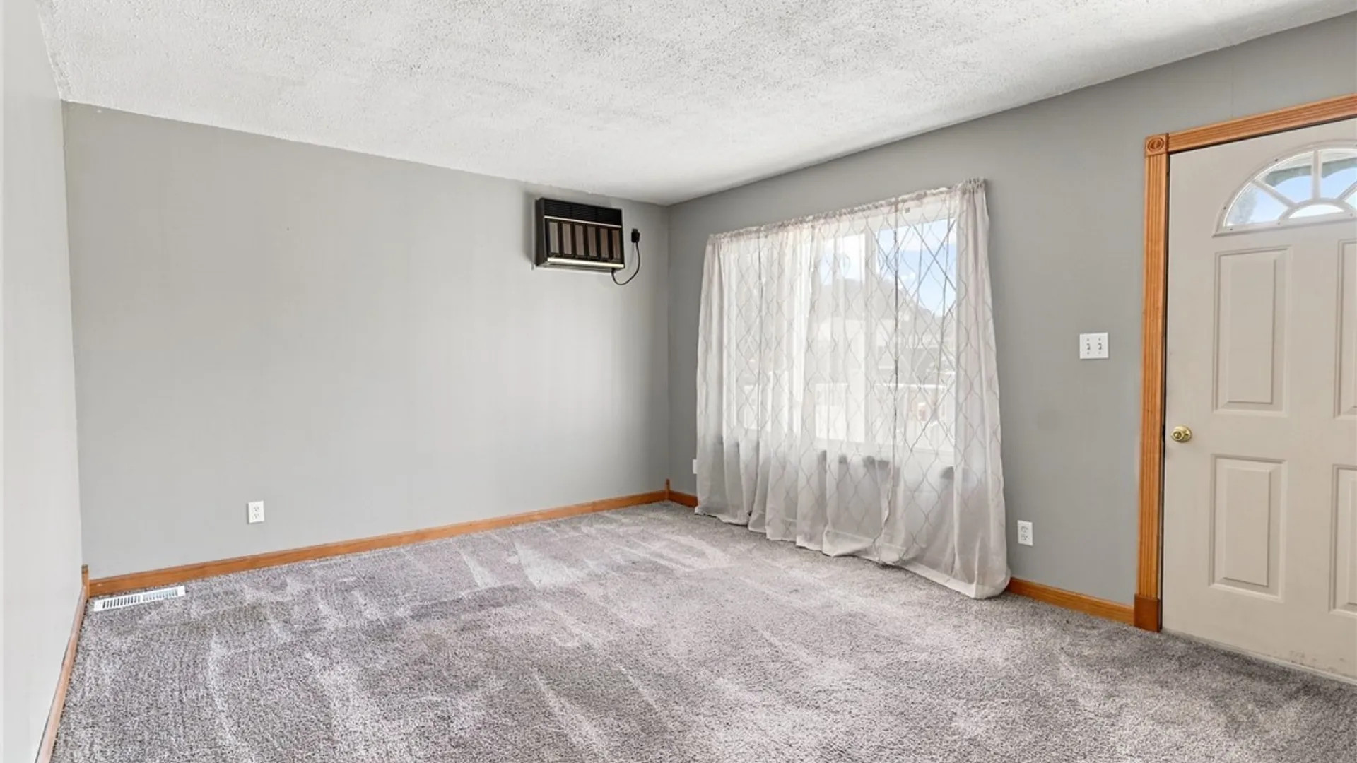 Property at 250 Desmond Drive, Tonawanda, NY 14150 11
