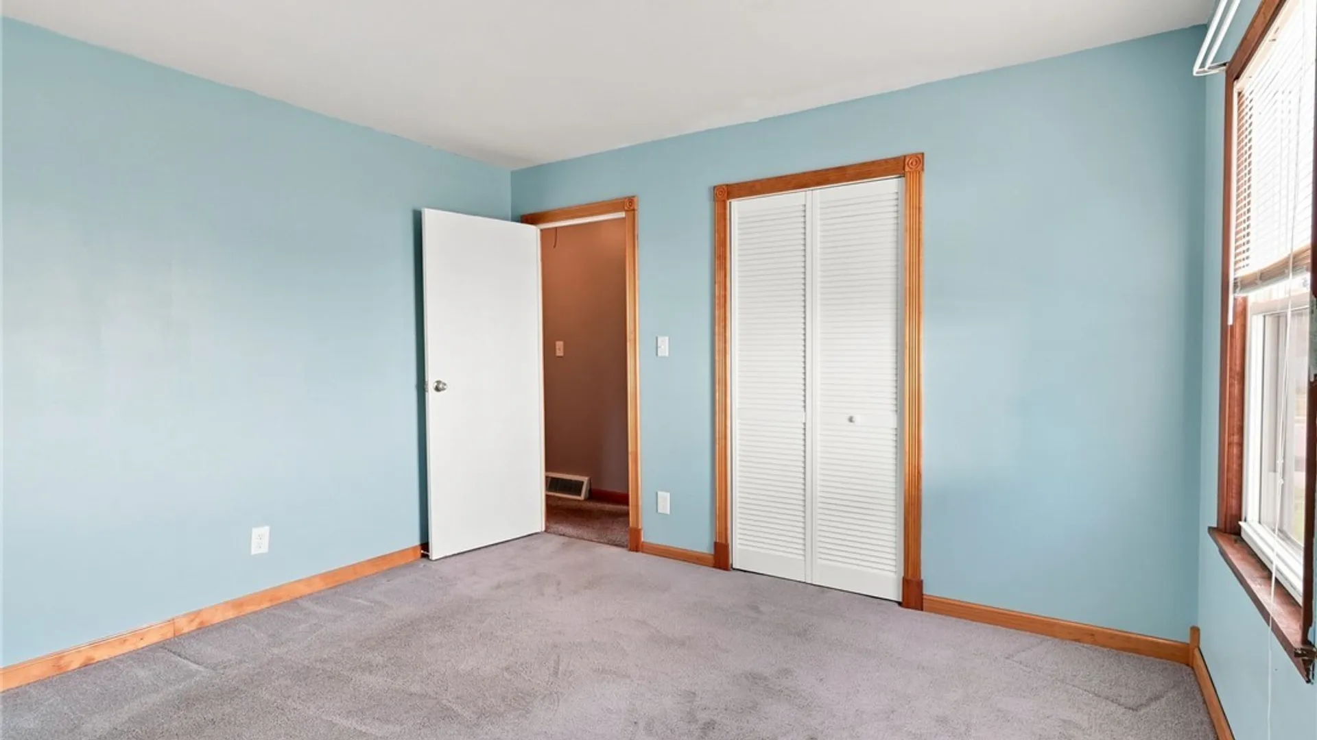 Property at 250 Desmond Drive, Tonawanda, NY 14150 20
