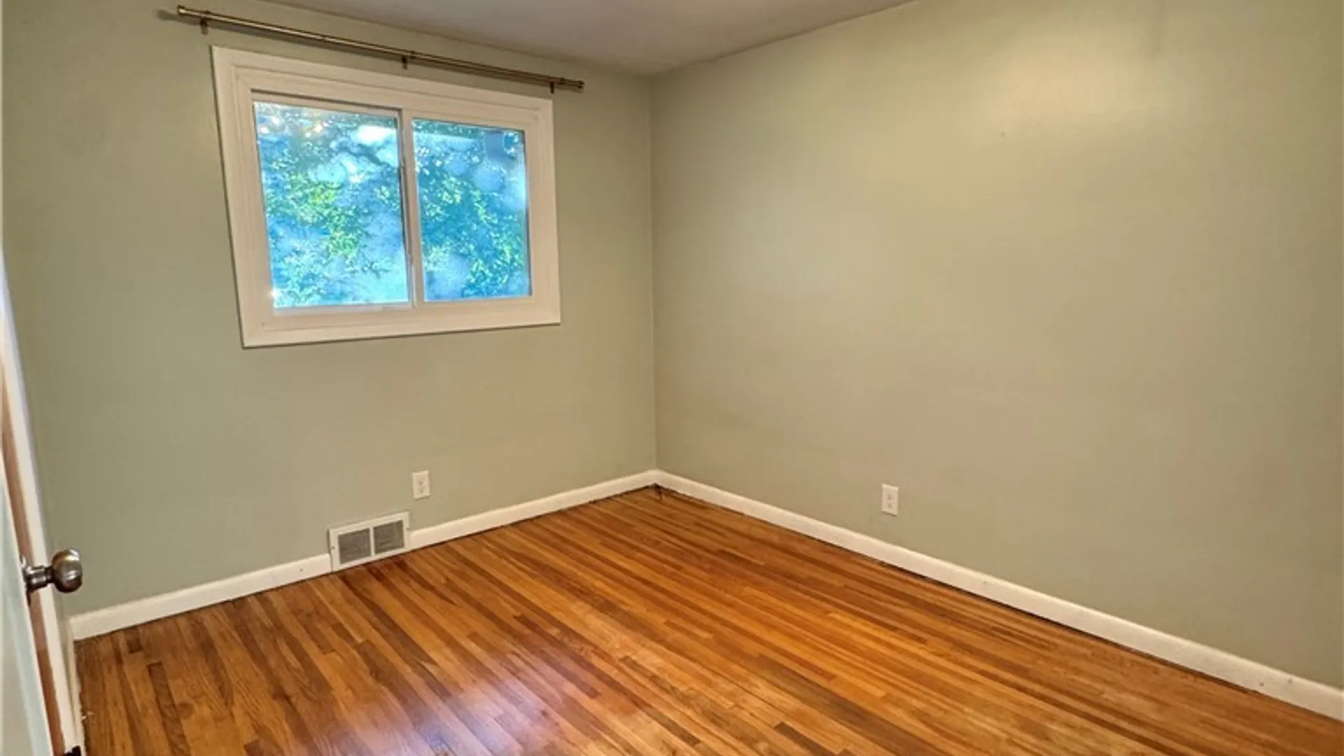 Property at 1158 Woodstock Avenue, Tonawanda, NY 14150 14