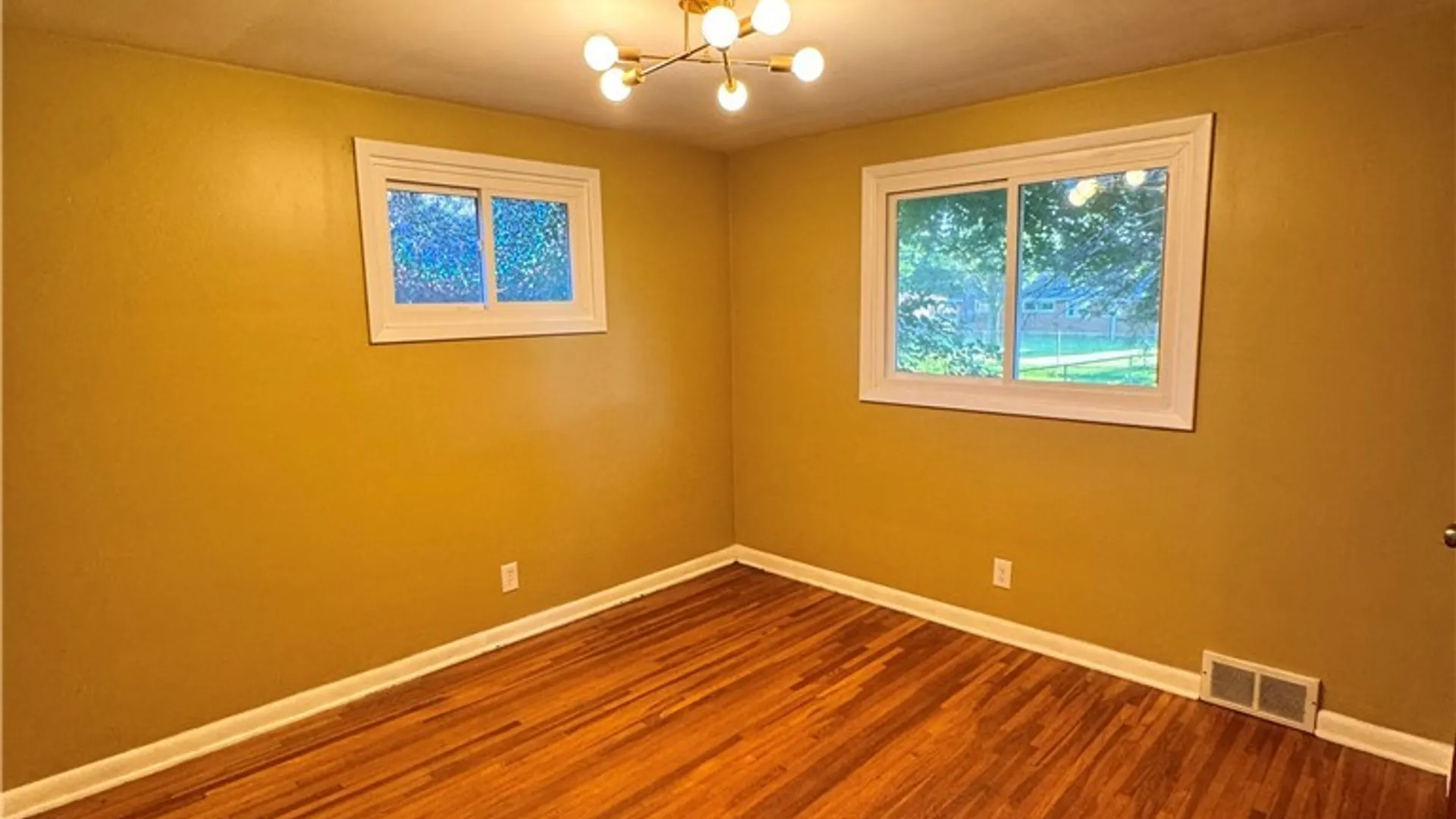 Property at 1158 Woodstock Avenue, Tonawanda, NY 14150 15