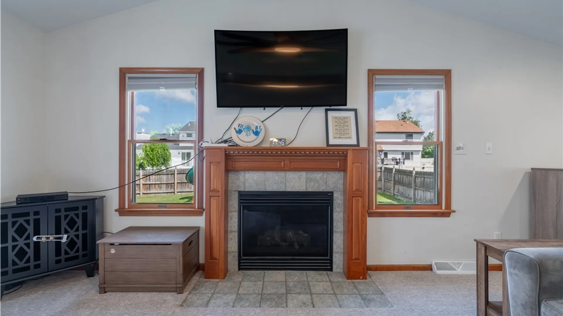Property at 24 Grafton Ct, Lancaster, NY 14086 14